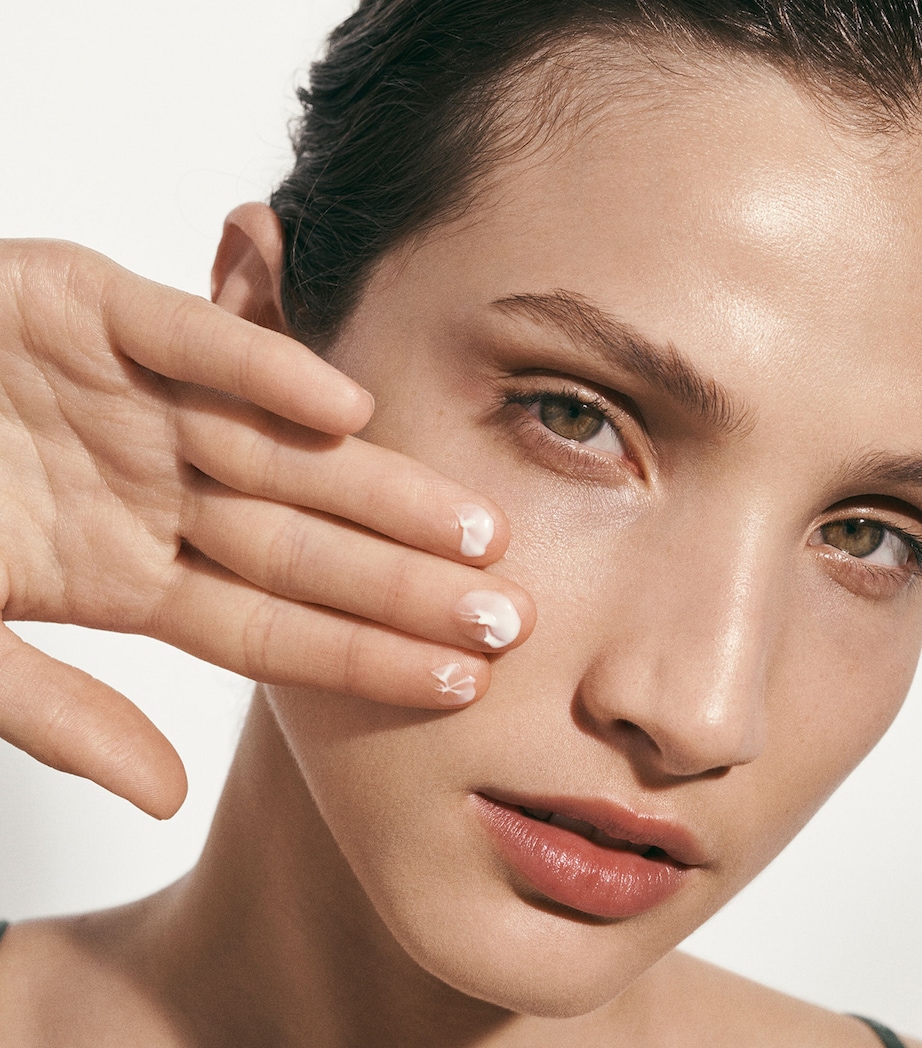 The Moisturizing Soft Cream (30ml) NO COLOUR Image 3