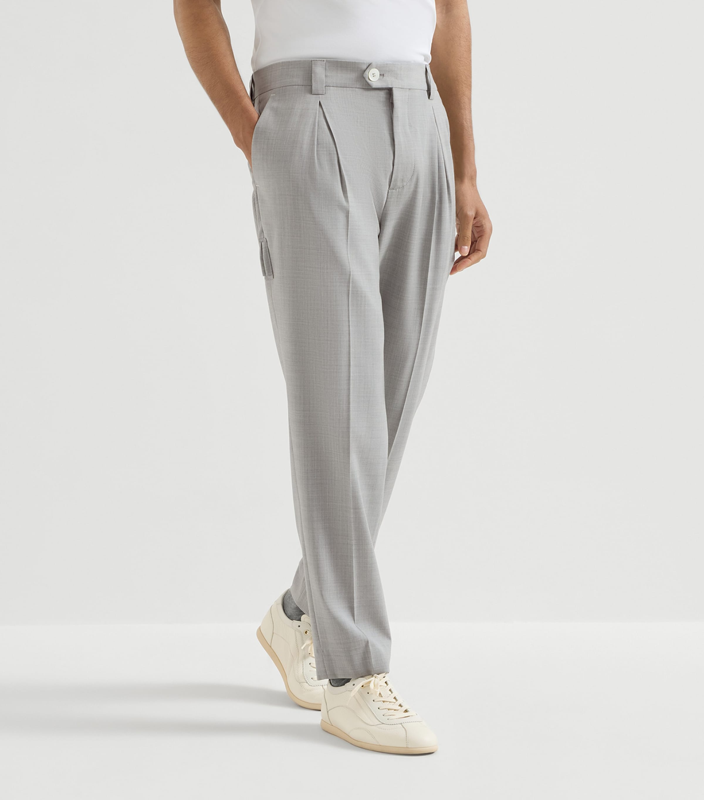 Brunello Cucinelli Mens Virgin Wool Pleated Trousers Image 4