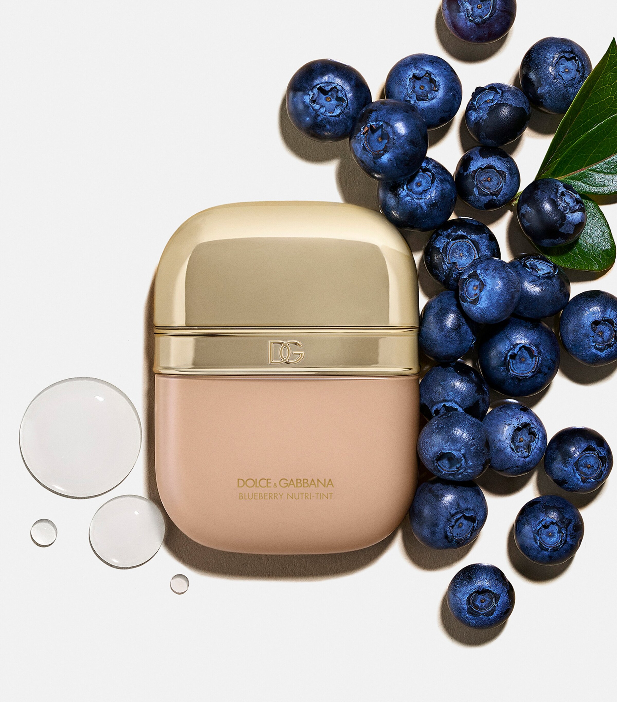 Dolce&Gabbana Blueberry Nutri Tint Hydro Glow & Fresh Skin Tint Light Image 5