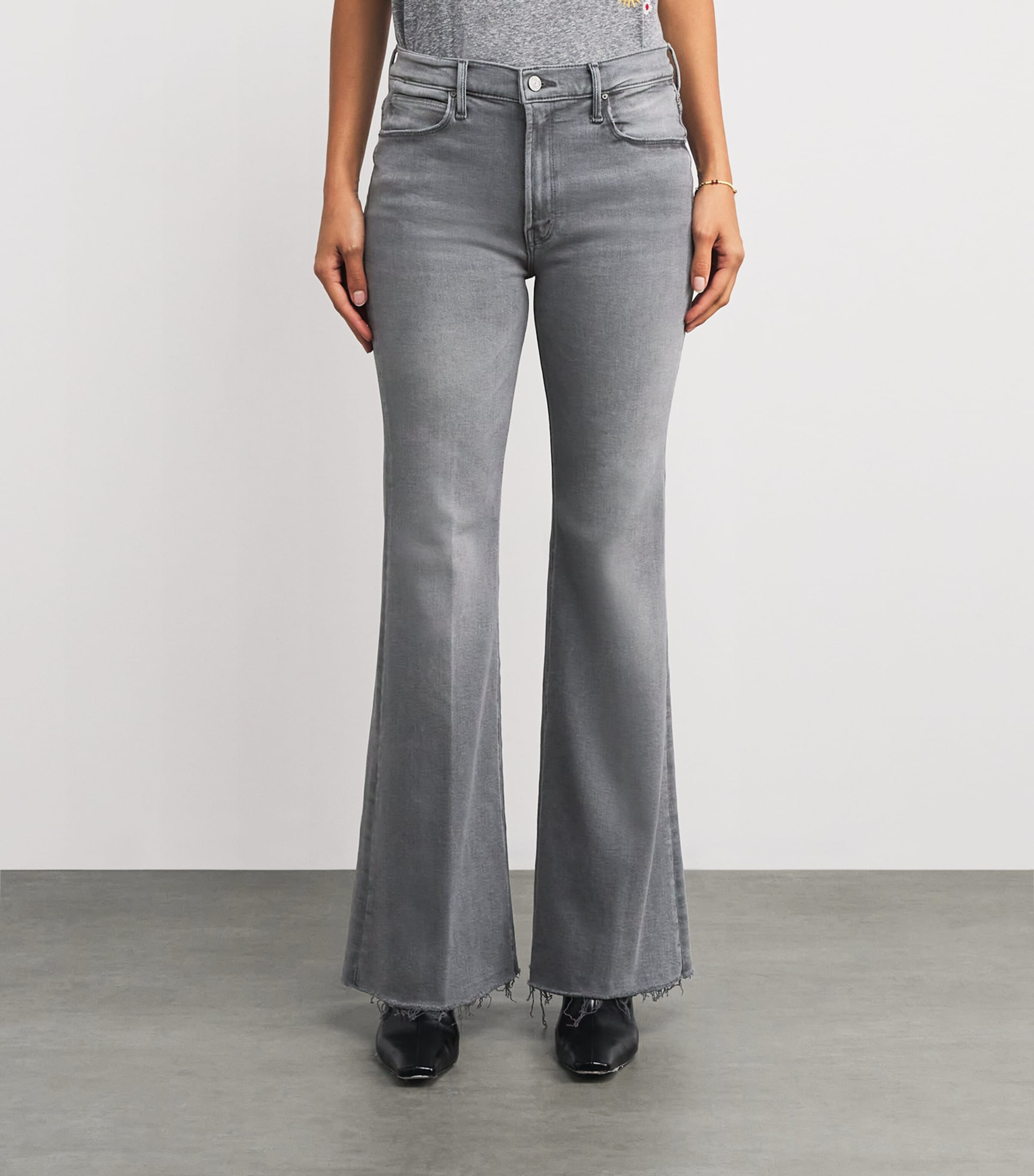 The Doozy Sneak Fray Jeans CATCH ME OUTSIDE CMD Image 3