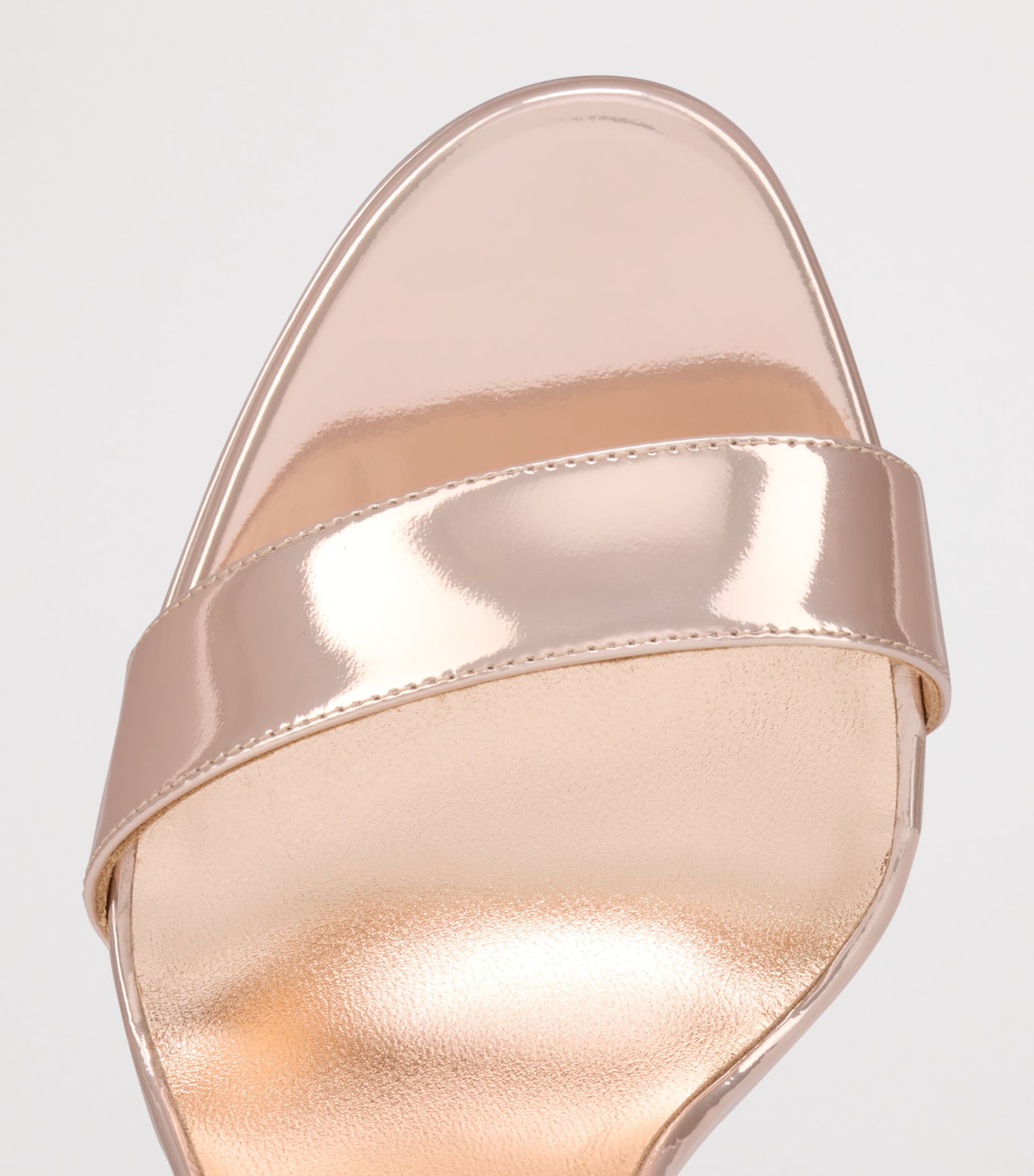 Christian Louboutin Loubi Queen Alta Patent Leather Sandals 150 Image 5