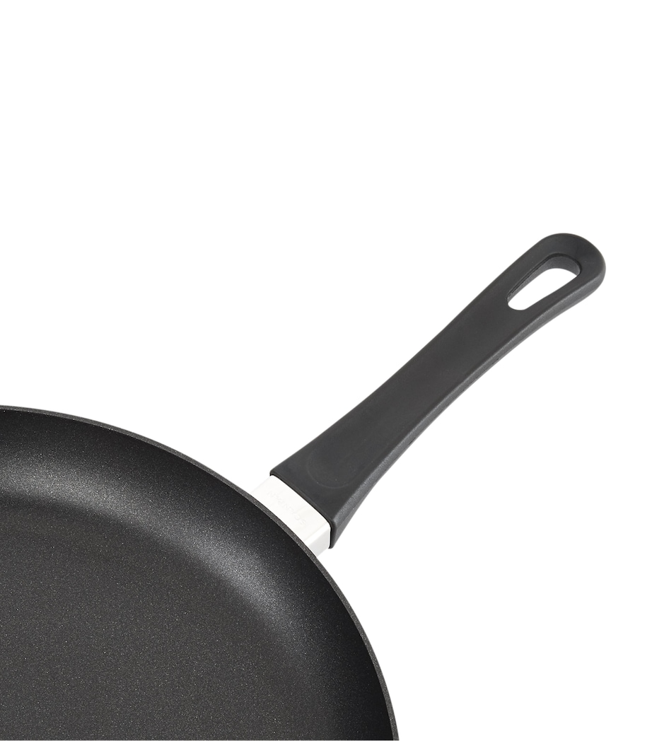 Classic Frying Pan (32cm) BLACK Image 2