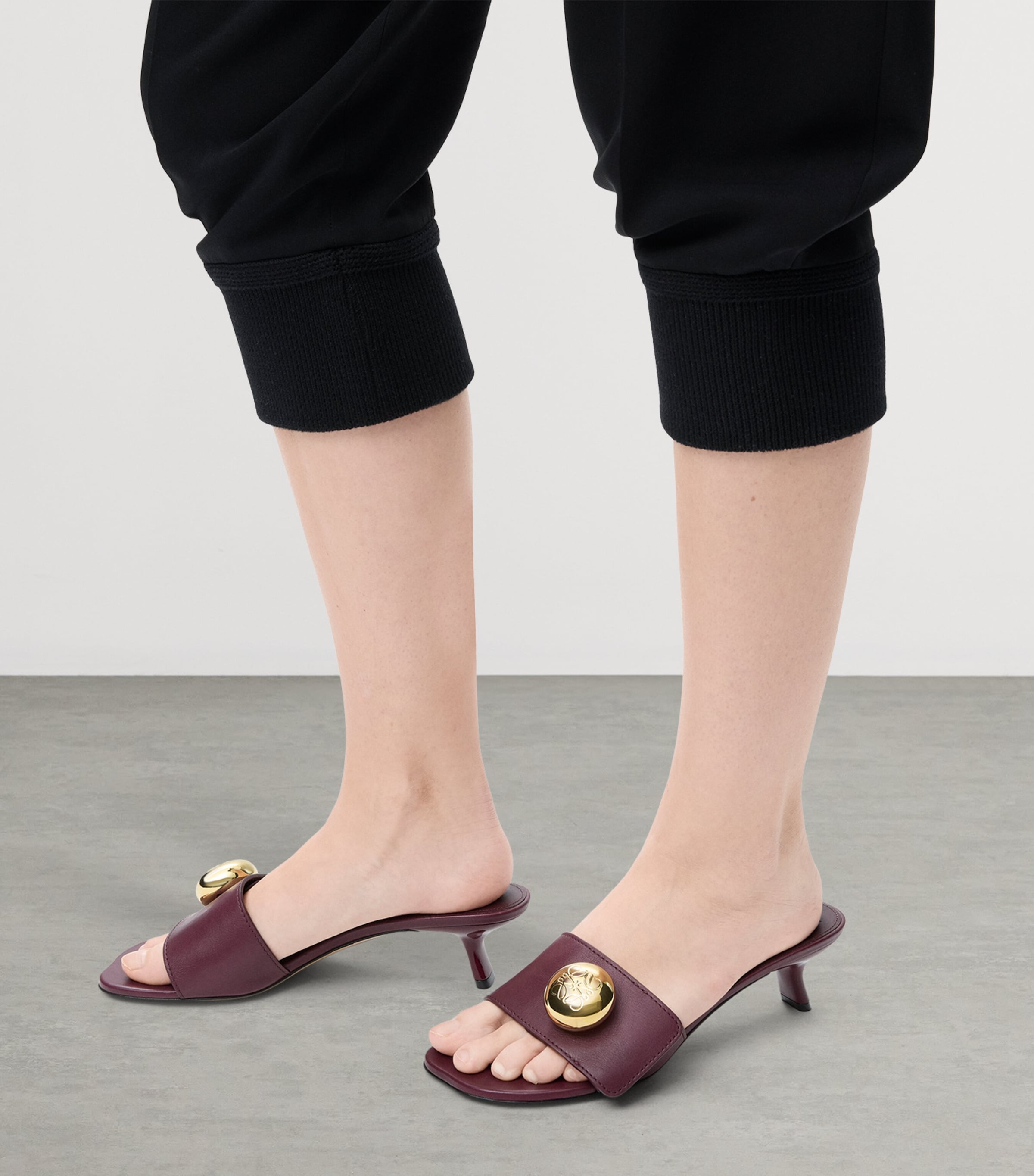 【LOEWE】 Pebble 45 leather mules LOEWE Pebble leather mules | NET-A-PORTER