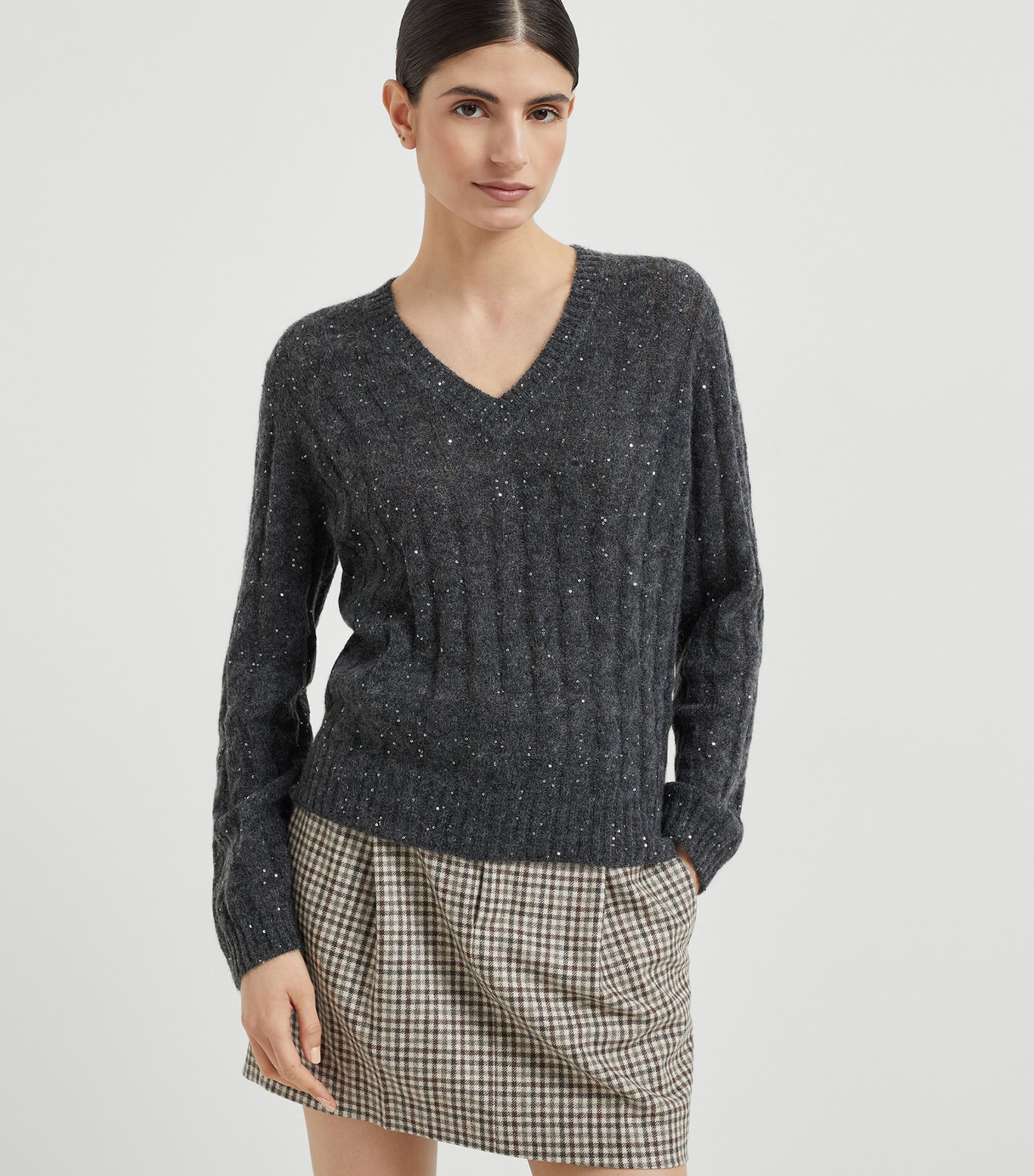 Wool-Blend V-Neck Sweater C3595 Image 2
