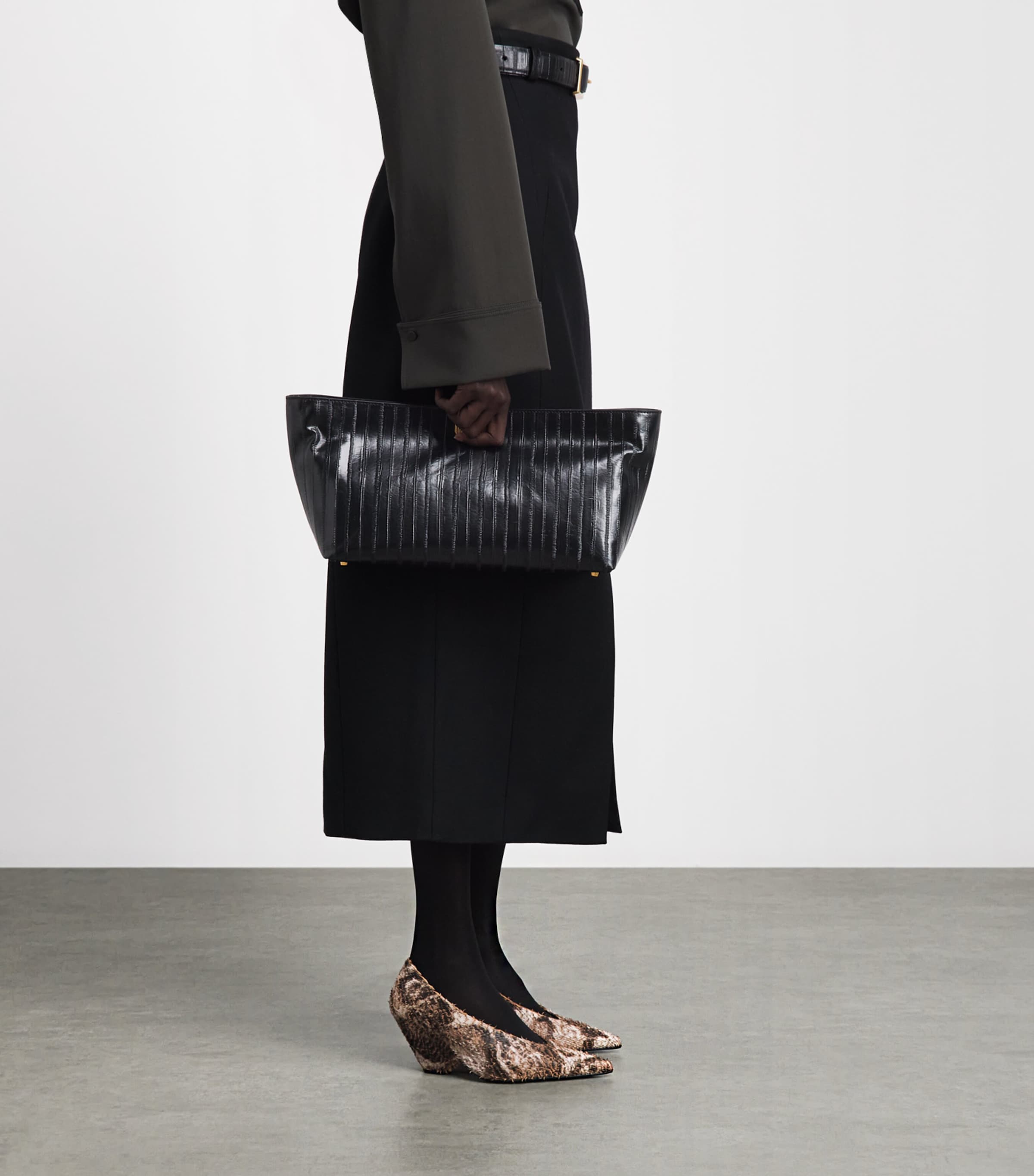 CAMILLA AND MARC Embossed Leather Poppy Clutch Bag Dblk Black Image 2
