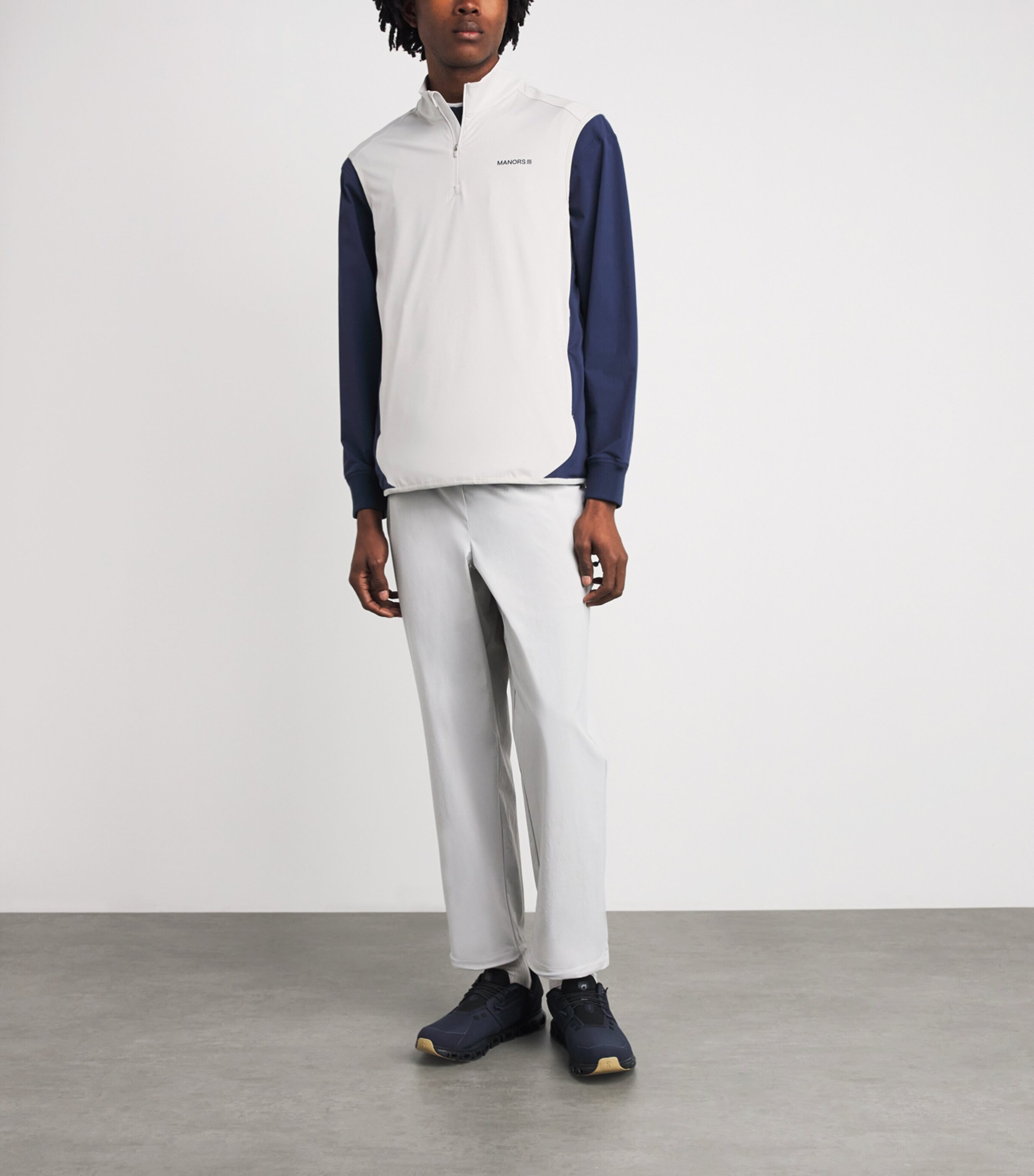Manors Mens Tech Quarter-Zip Gilet Vapour Grey Image 2