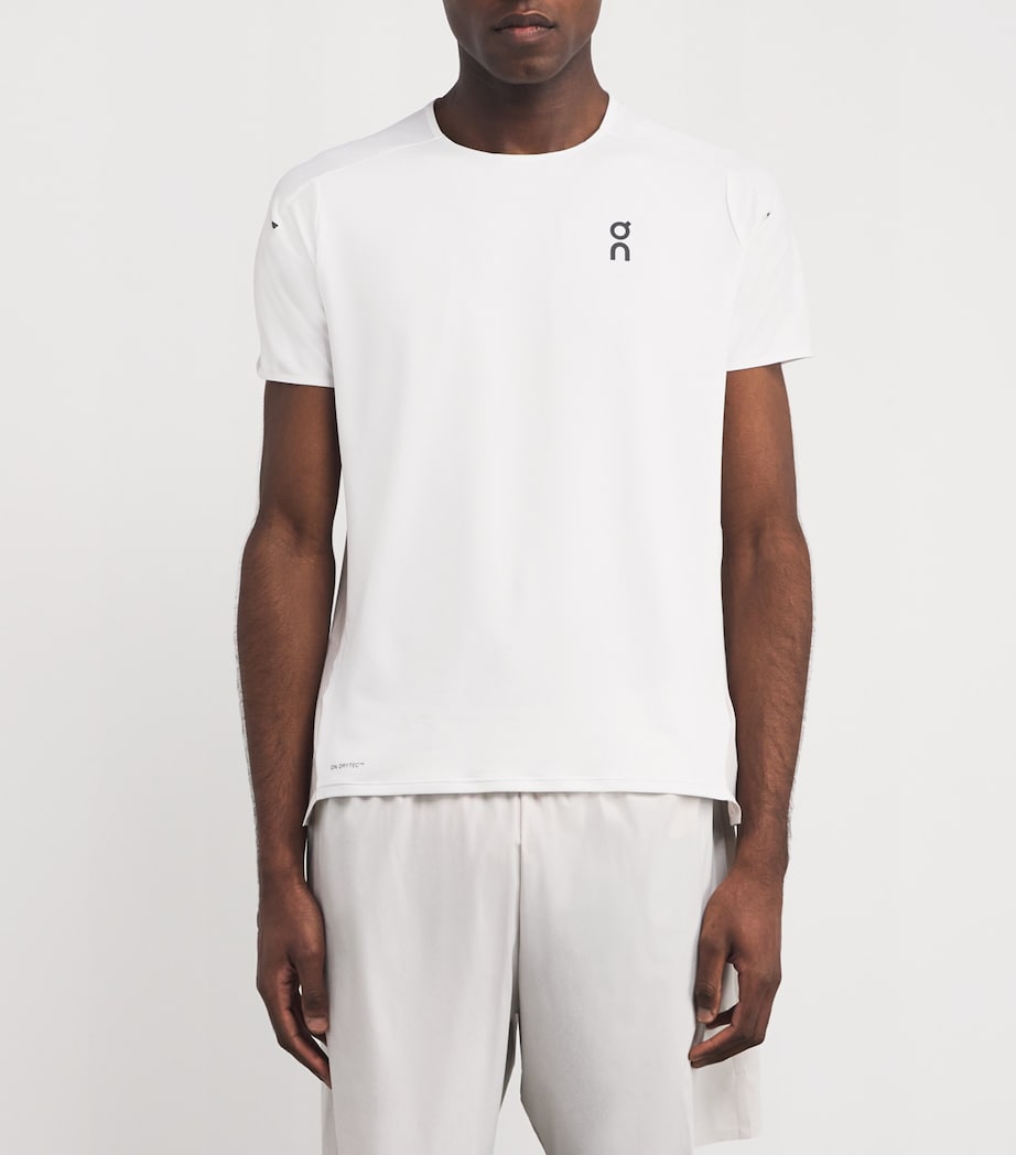 On Mens Performance T-Shirt White | Silver Image 3