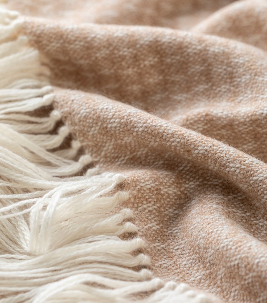 Araminta Campbell Large Alpaca-Blend Willow Throw (150cm x 300cm) Caramel Image 5