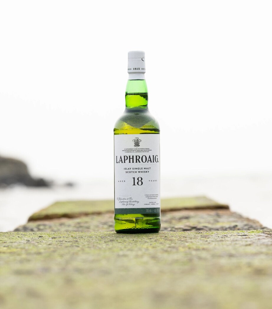 Laphroaig 18-Year-Old Scotch Whisky (70cl) NO COLOUR Image 3