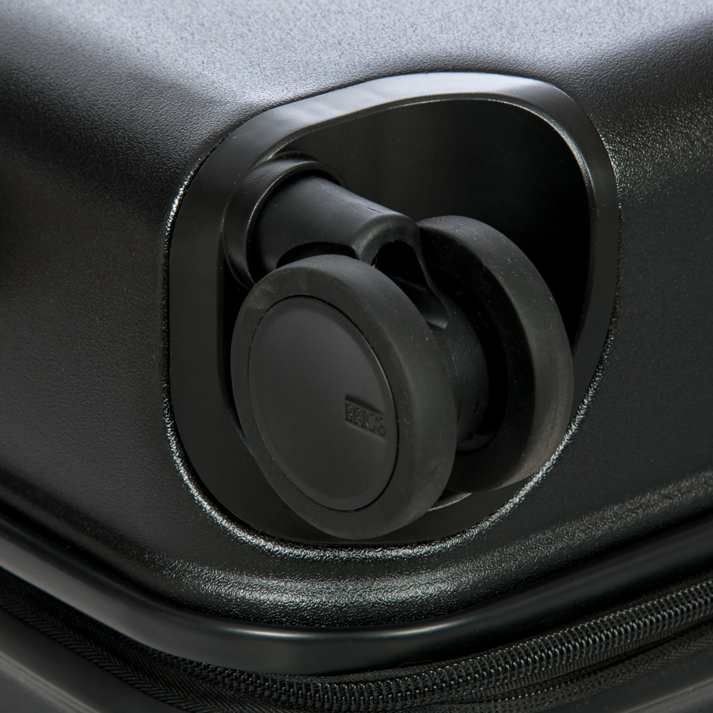 Bellagio 3 Spinner Suitcase (82cm) BLACK TOBACCO 902 Image 11