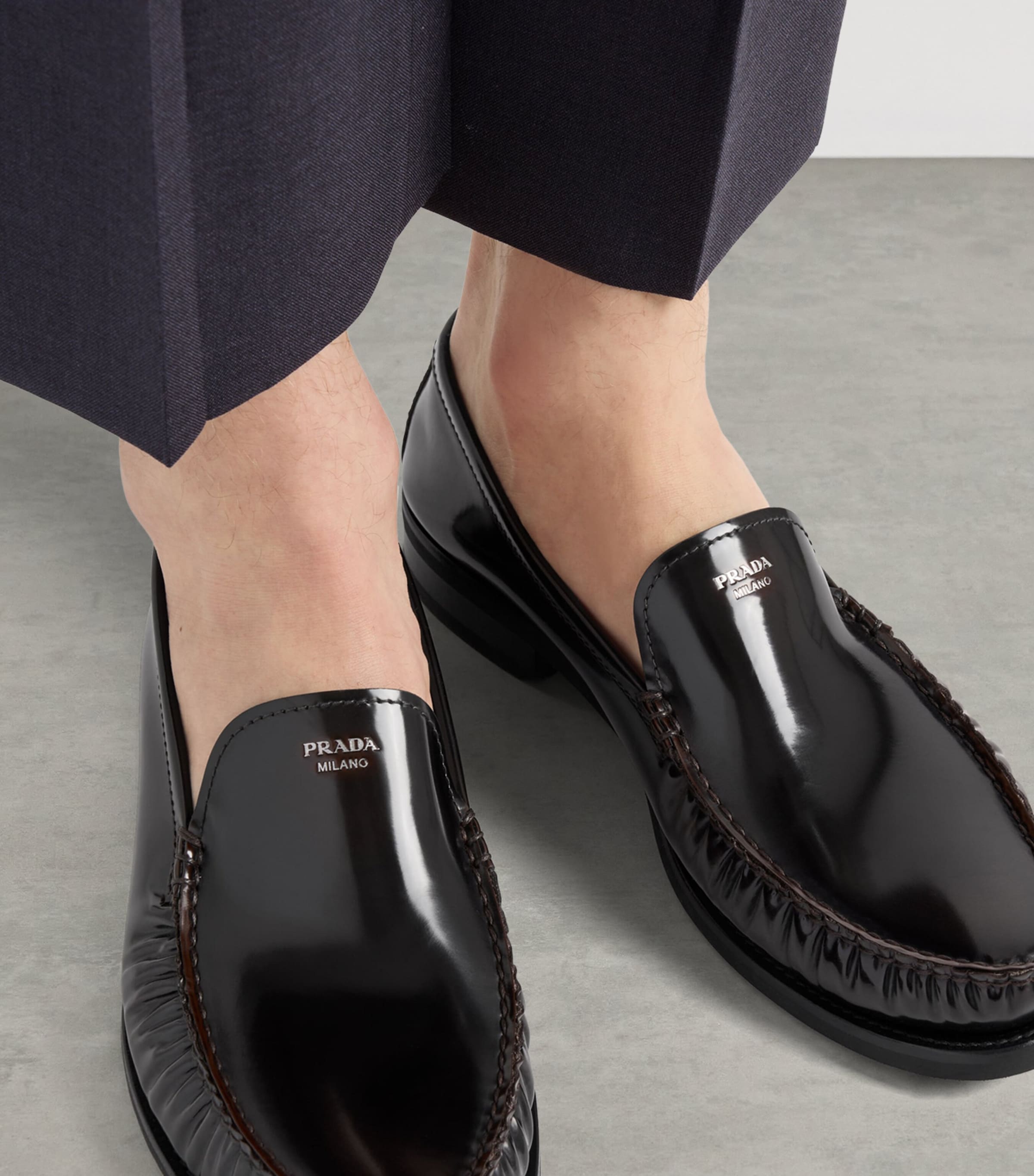 Patent Leather Logo Loafers F0038 Image 3