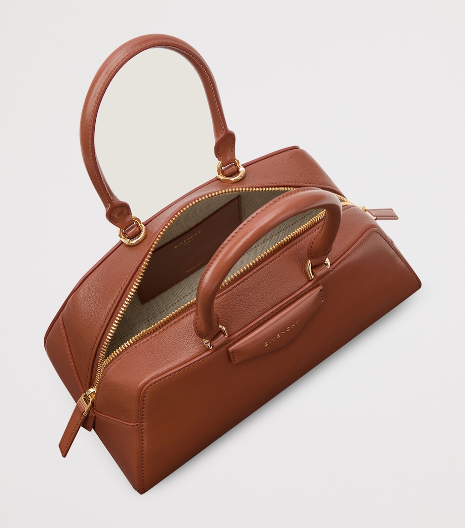 Small Leather Antigona East-West Top-Handle Bag CARAMEL BROWN Image 5