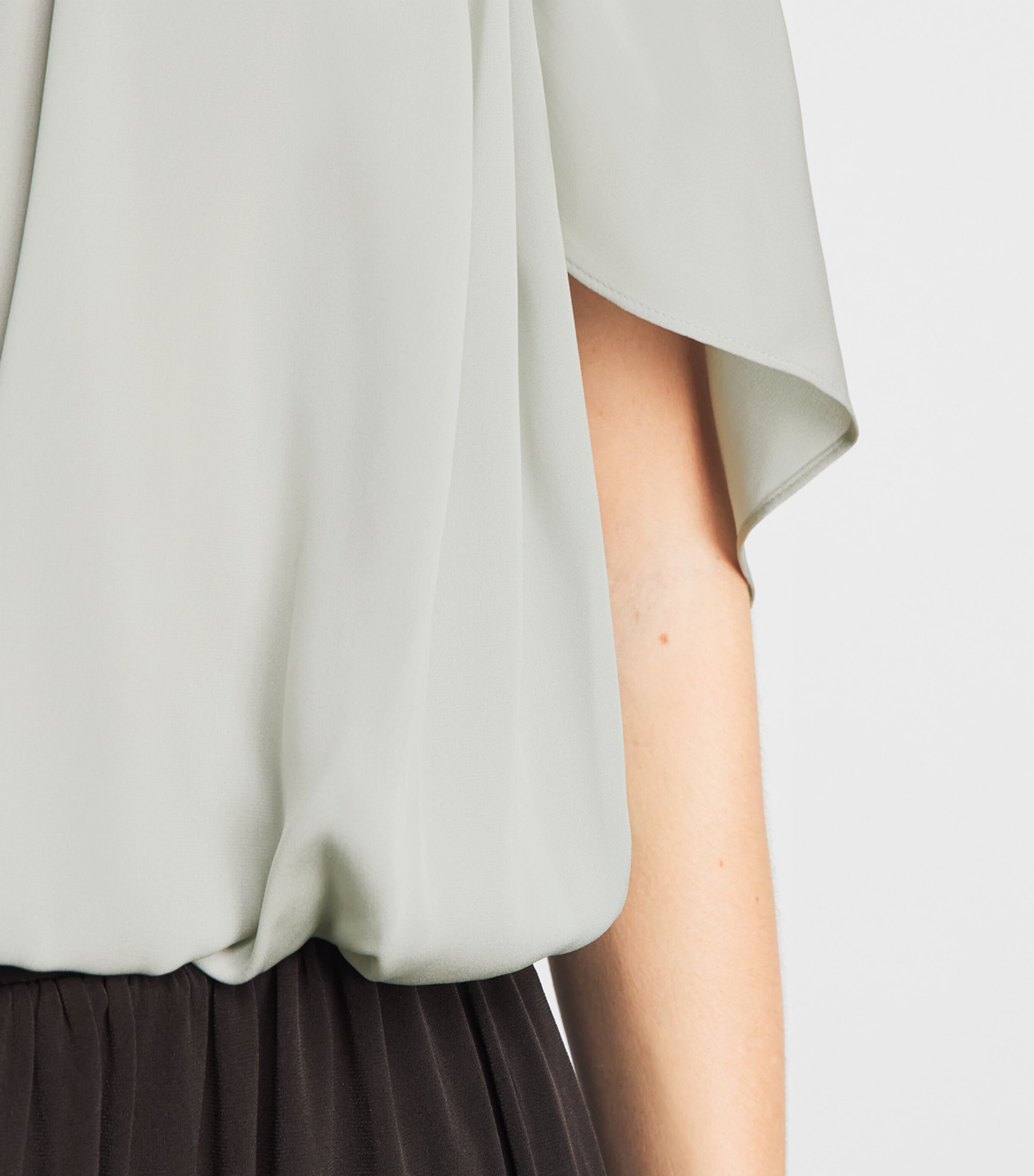 Vince Womens Stretch-Silk Cape-Sleeve Bubble Blouse Stone Sage Image 3