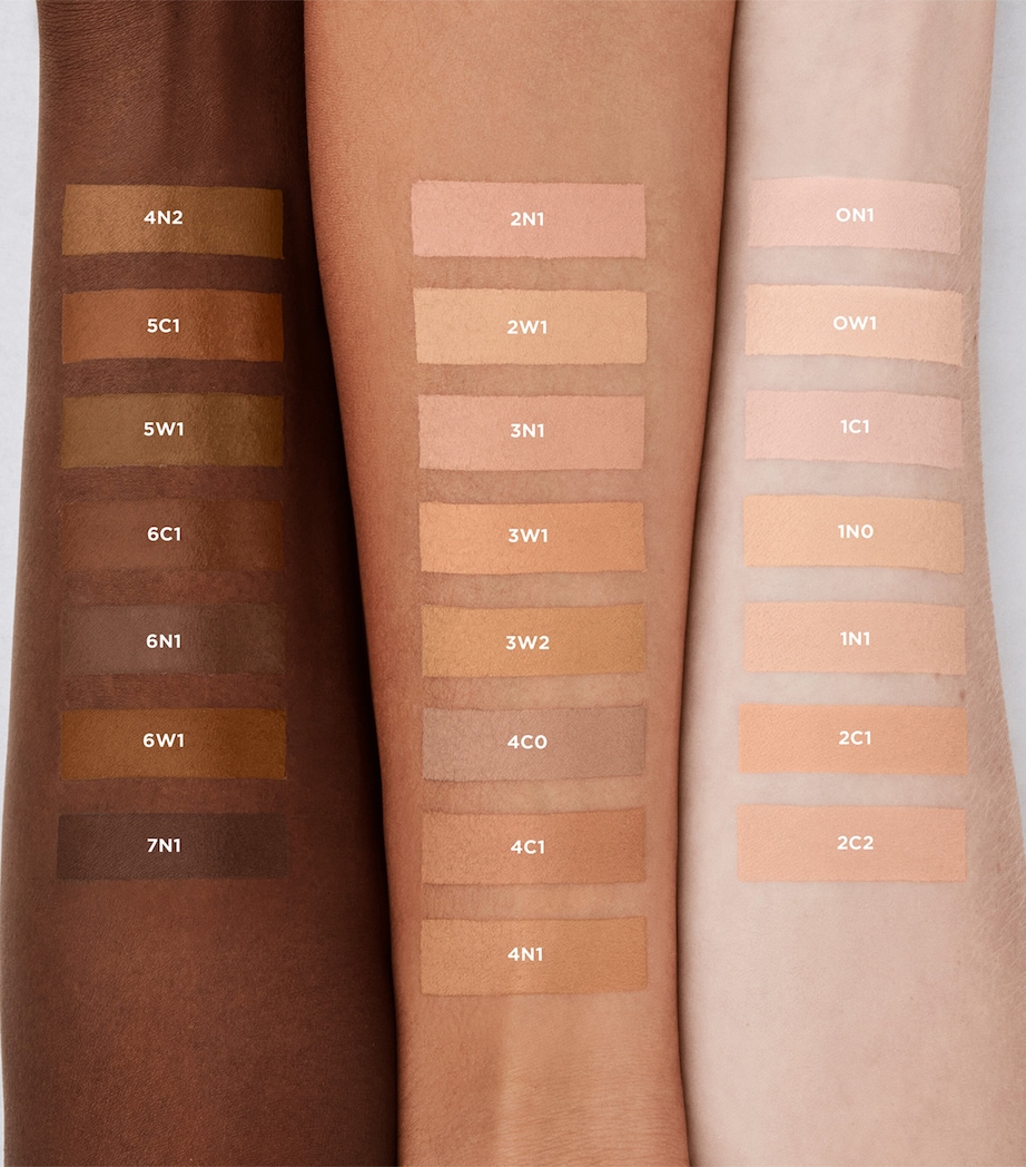 Real Flawless Weightless Perfecting Concealer 1C1 Image 4