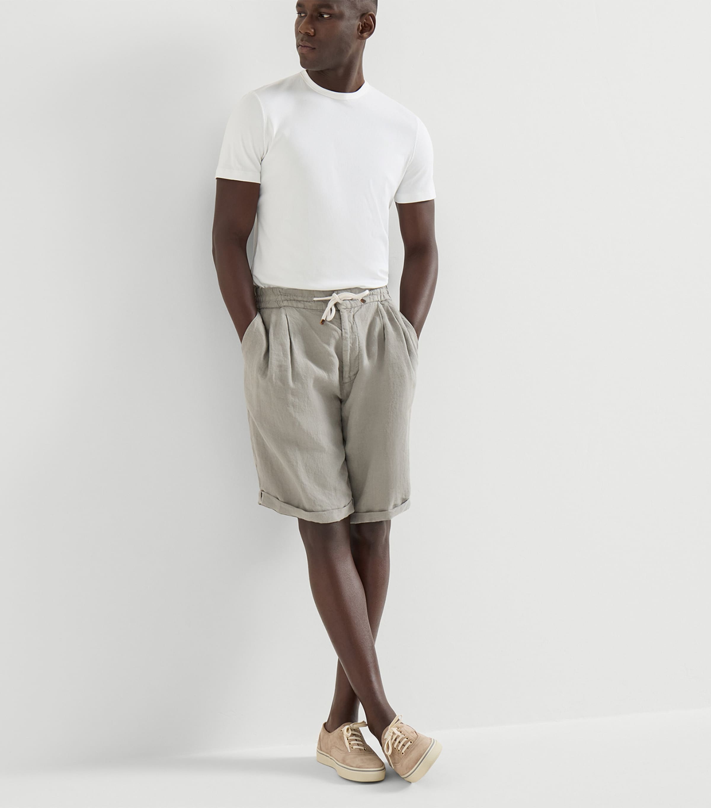 Brunello Cucinelli Mens Linen Drawstring Bermuda Shorts Image 4