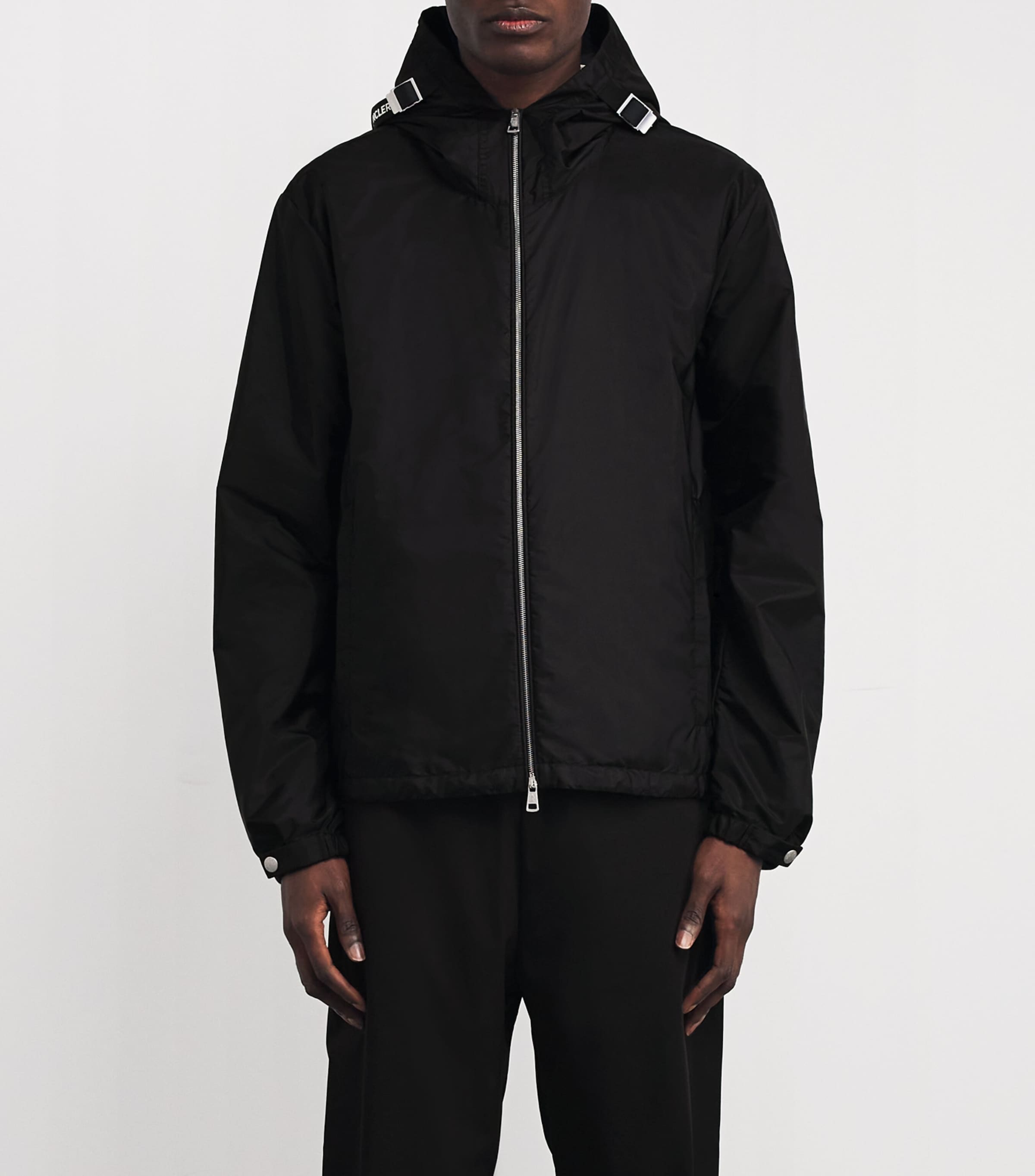 【機能美×洗練デザイン】MONCLER Remoray ウィンドブレーカー Moncler Remoray Jacket | Black | FARFETCH
