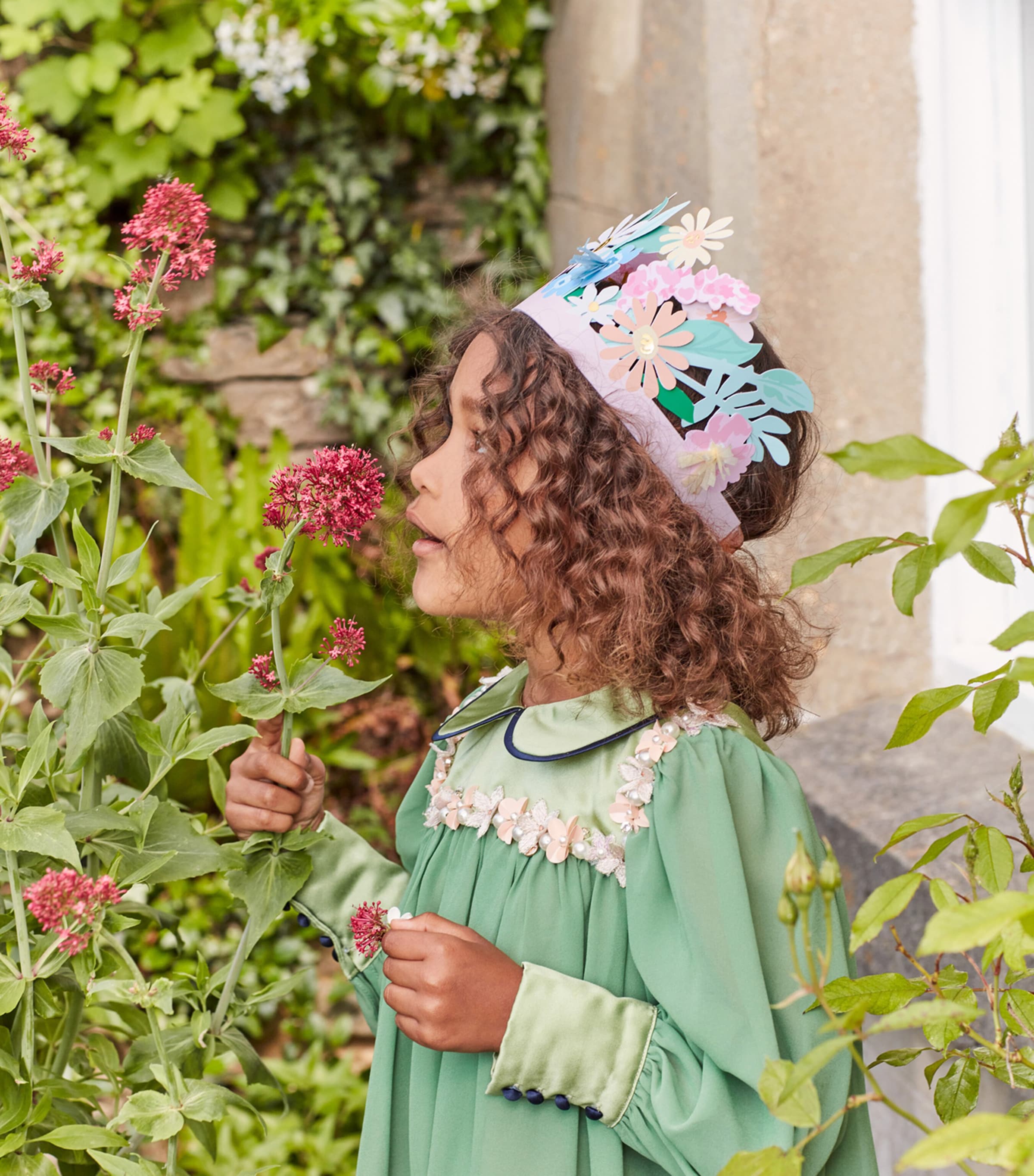 Meri Meri Set of 8 Paper Flower Crowns Image 7