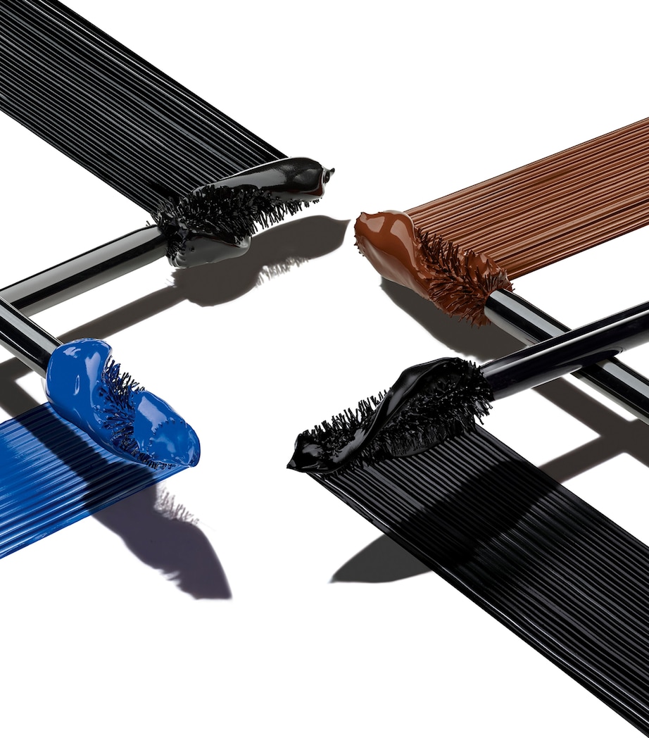 Lash Clash Extreme Volume Mascara BLUE Image 3