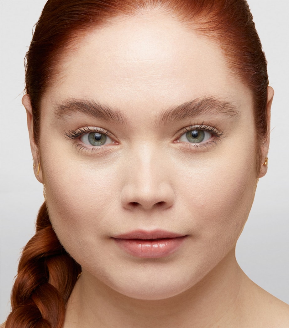 Double Wear Sheer Long-Wear Foundation SPF20 (30ml) 1N1 IVORY NUDE Image 4