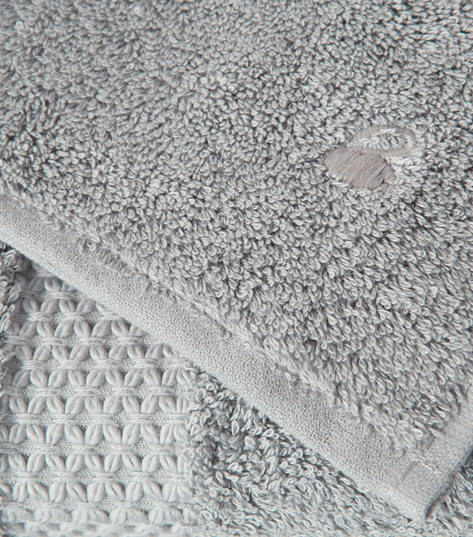 Yves Delorme Étoile Guest Towel (45cm x 70cm) Platine Image 3