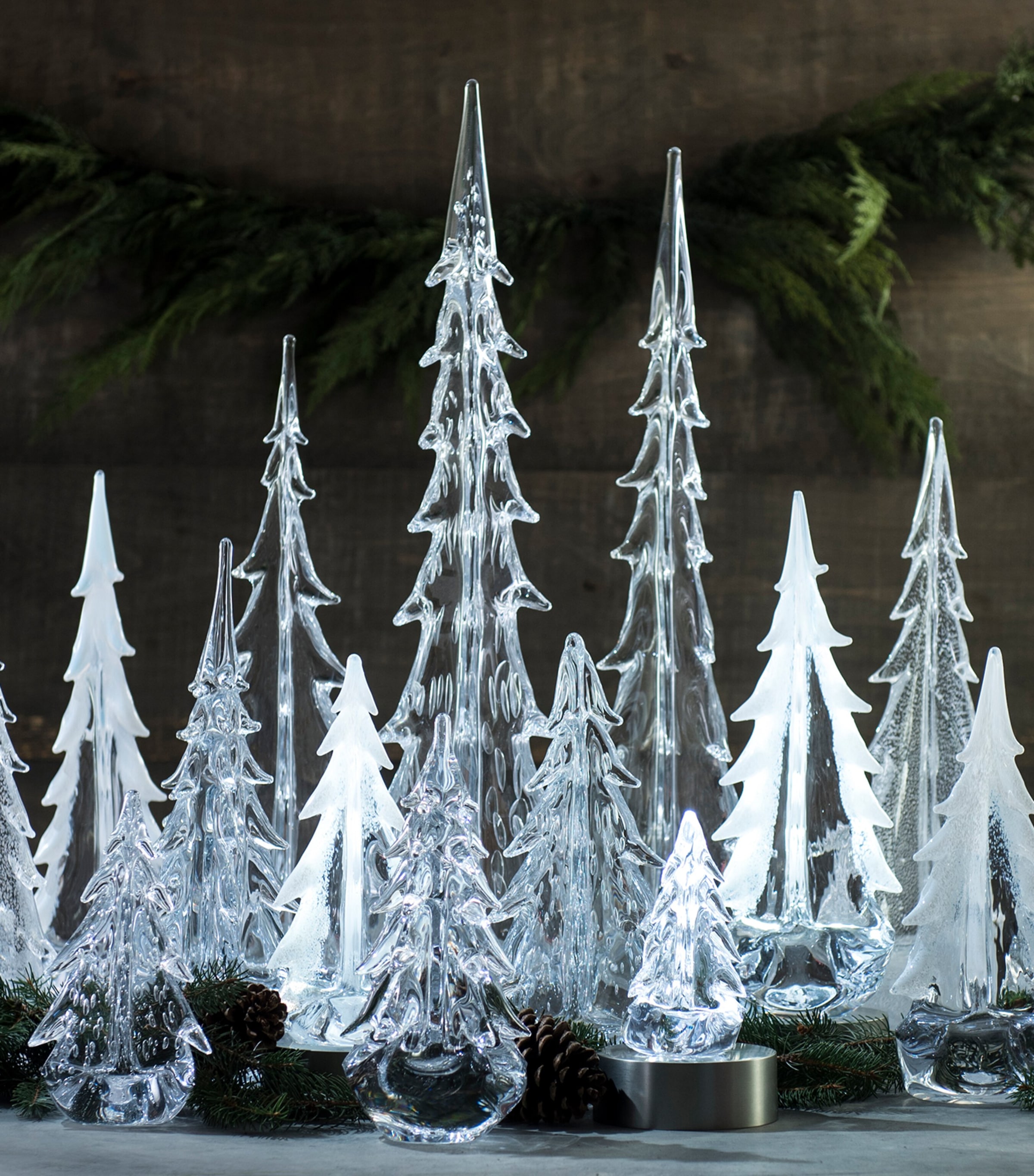 Glass Vermont Snowdrift Christmas Tree Ornament WHITE AND CLEAR Image 3