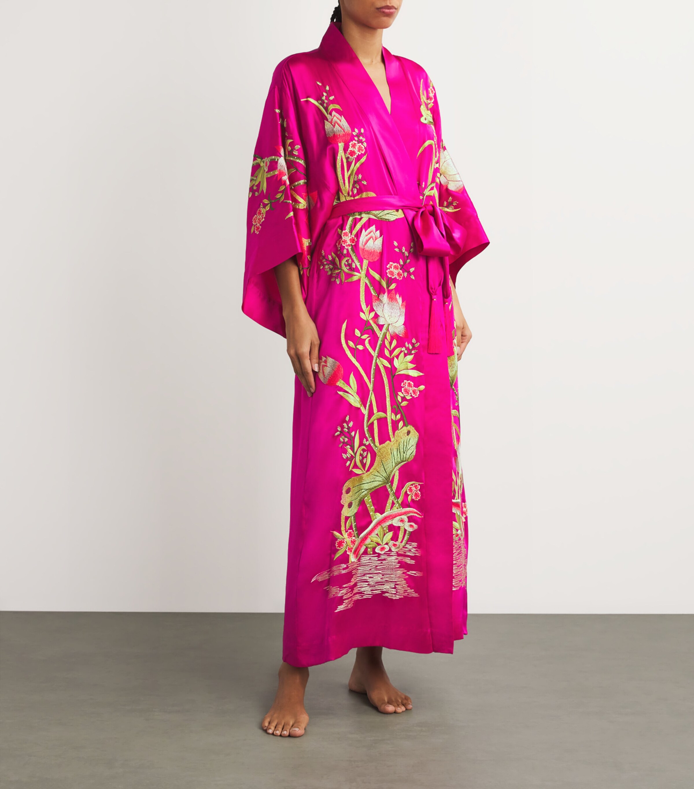 Natori Pink Silk Embroidered Lotus Robe | Harrods UK