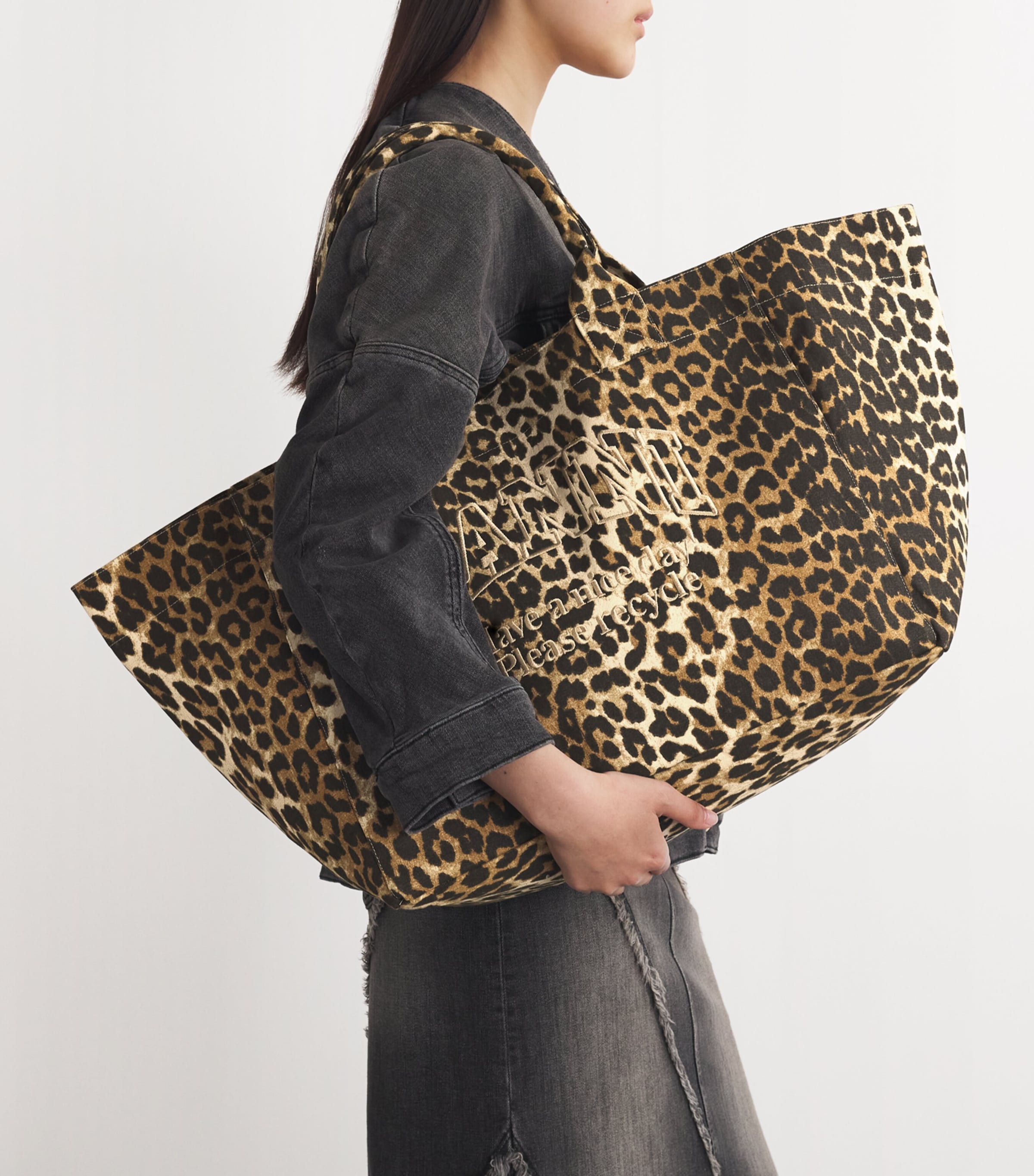 トートバッグ Ganni Large Tote Bag GANNI Canvas Logo Oversized Tote Bag | Harrods UK
