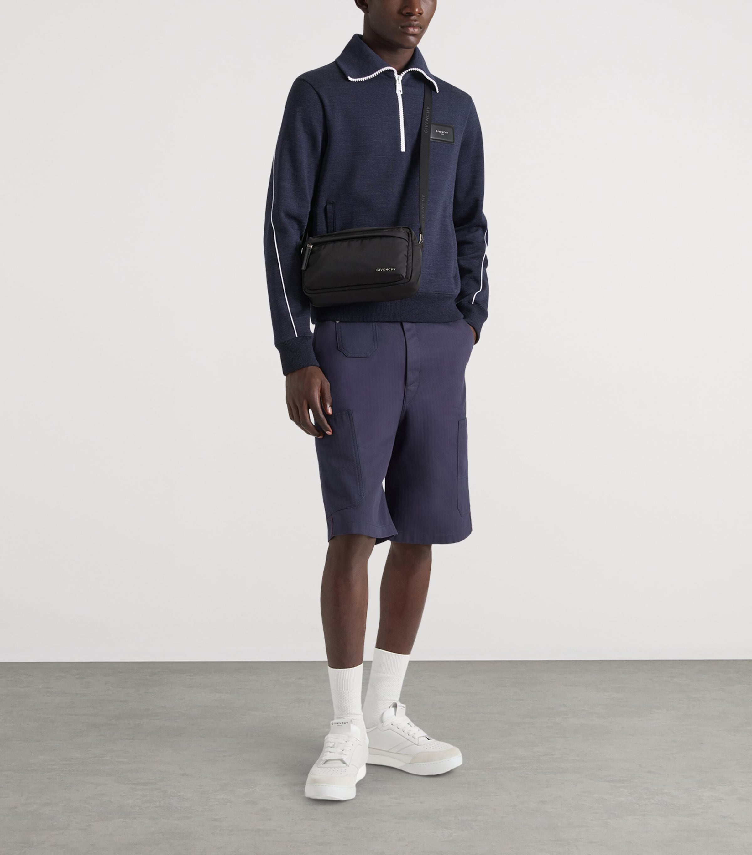 Logo Cross-Body Bag BLACK Image 2