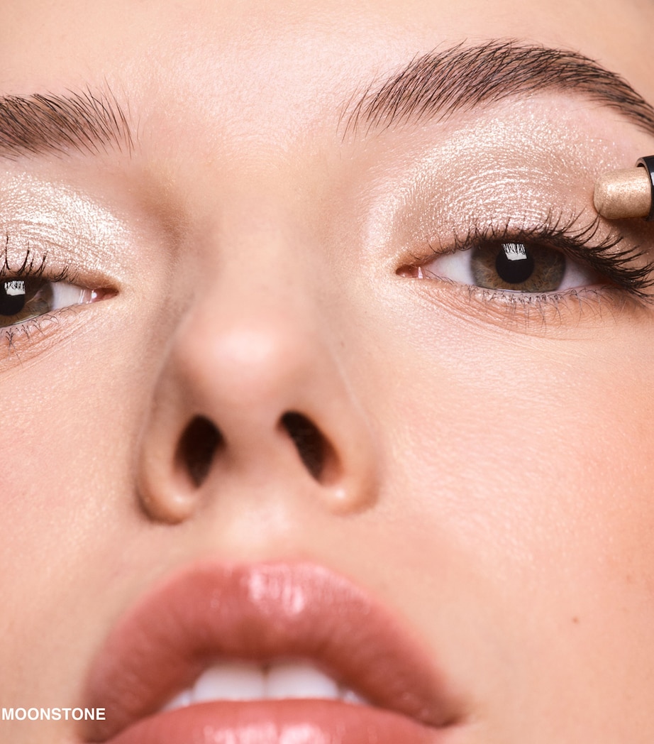 Long-Wear Crème Shadow Stick MOONSTONE Image 6