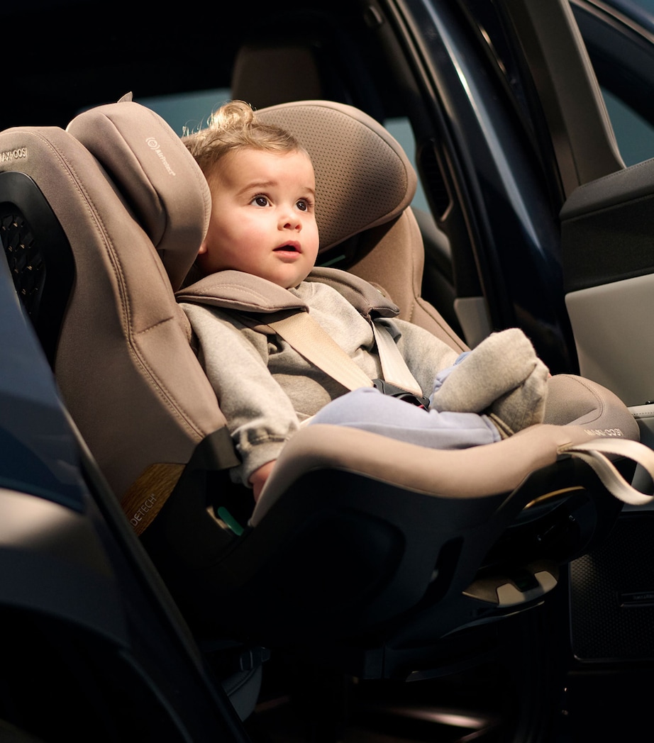 Maxi-Cosi Pearl XL Slide Pro Car Seat Black Image 7