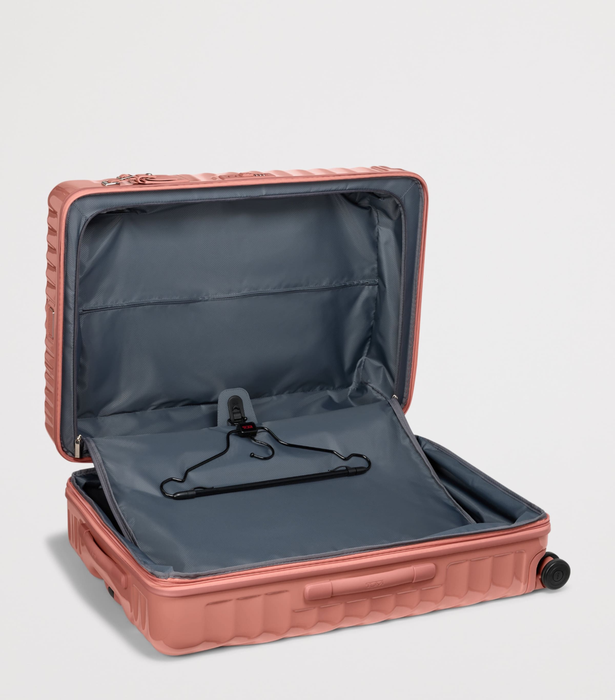 19 Degree Extended Trip Check-In Suitcase (77.5cm) PINK CLAY A869 Image 3