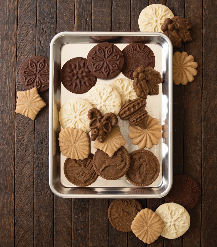 Aluminium Prism Quarter Baking Sheet (33cm x 24cm) SILVER Image 5