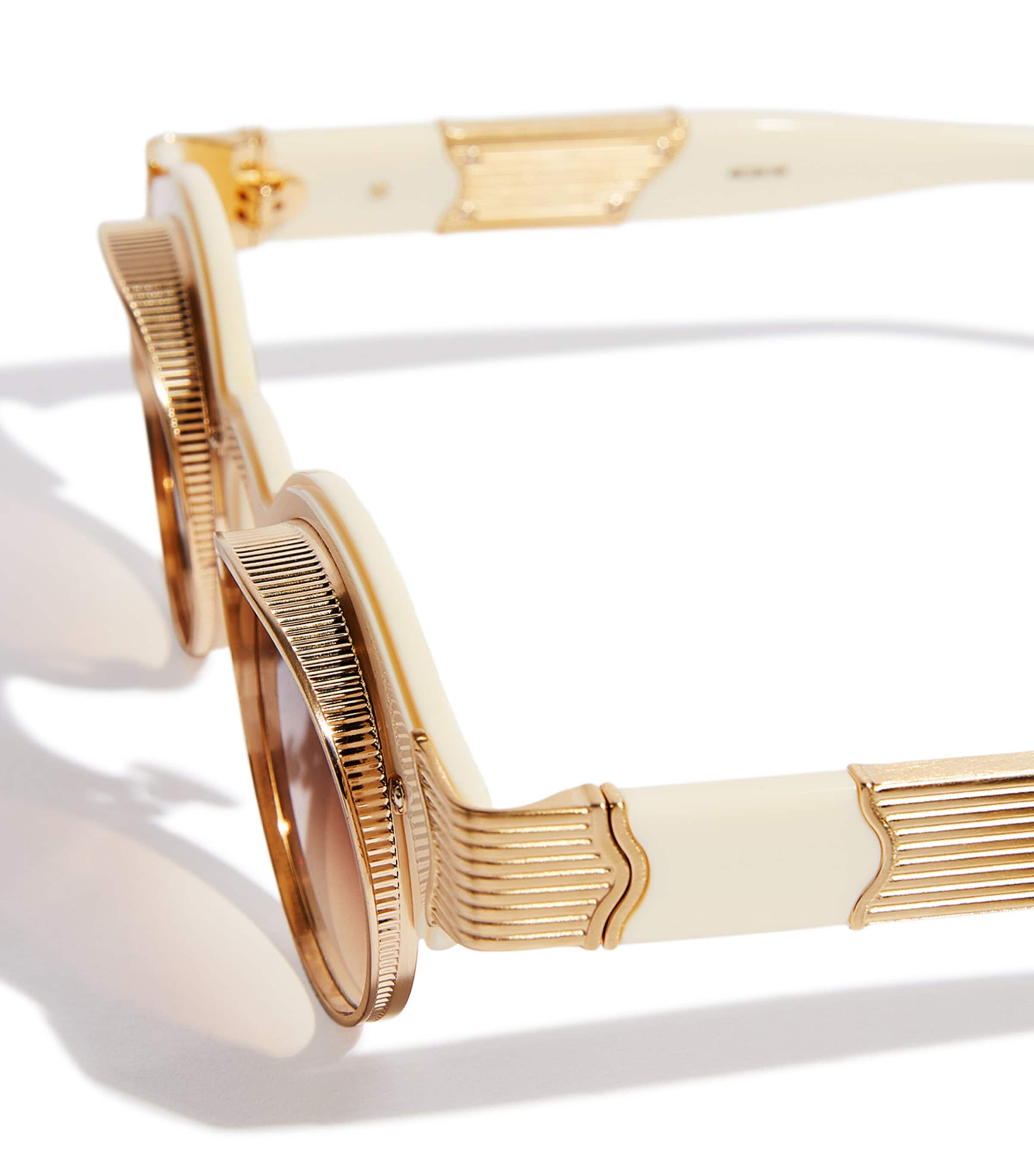 Round-Frame Sunglasses BRUSHD GOLD MILK WHT Image 6