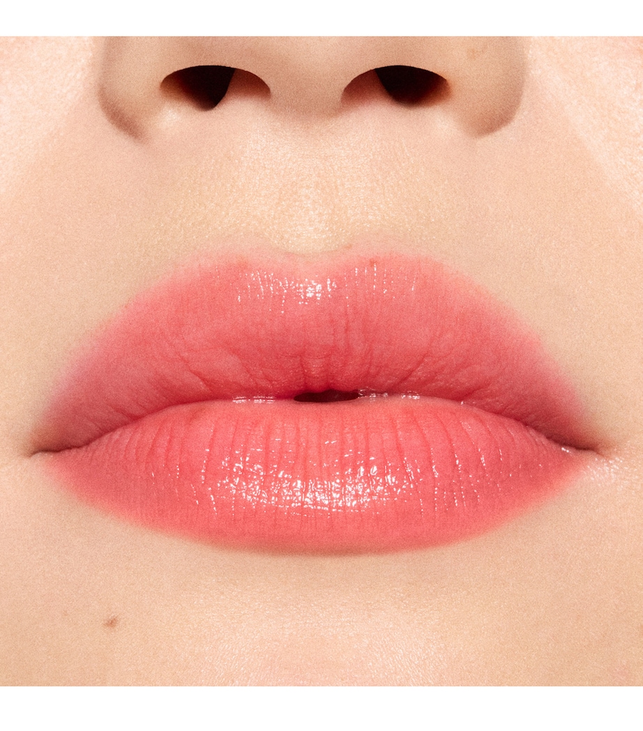 MAC Glow Play Tendertalk Lip Balm Baby Doll Image 4