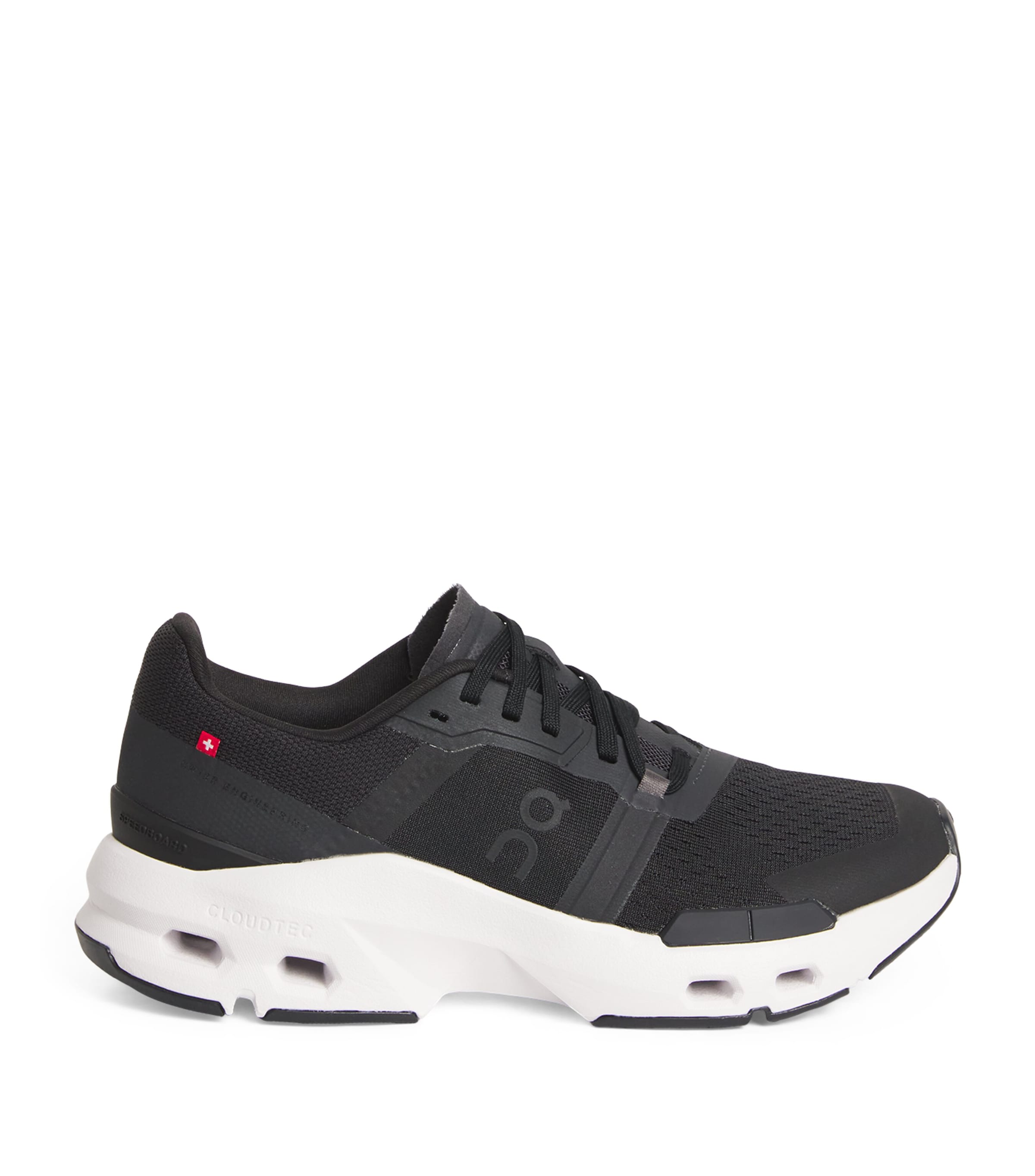 On Running Cloudpulse Trainers In Black