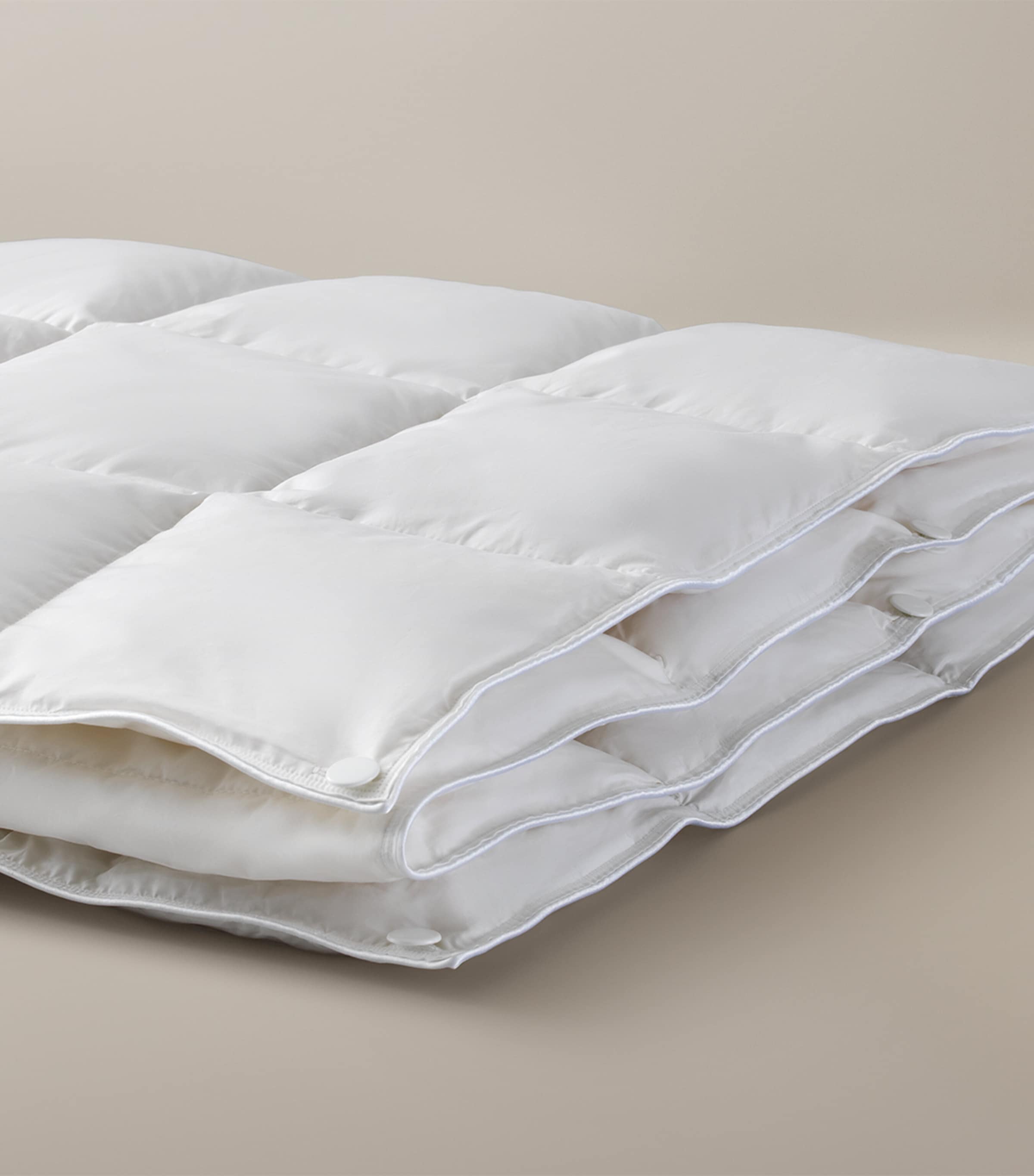 Super King Siberian Goose Down Duvet (4.5 Tog) WHITE Image 2
