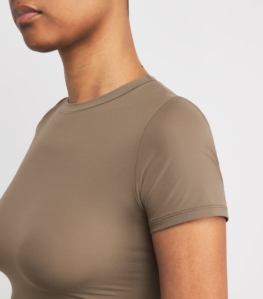 Fits Everybody Short-Sleeve T-Shirt TRUFFLE Image 5