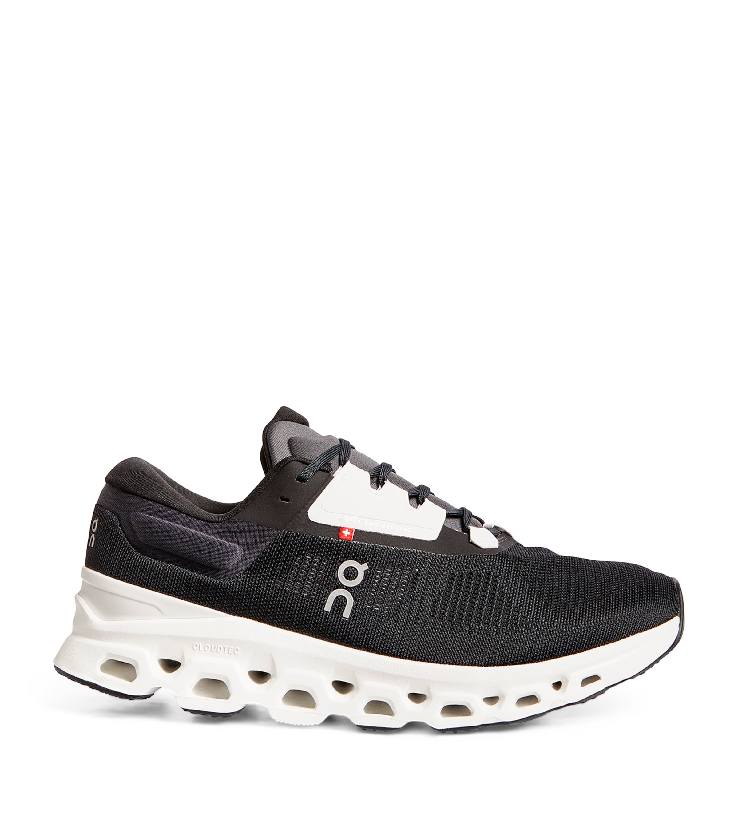 Shop On Running Cloudstratus 3 Trainers In Black