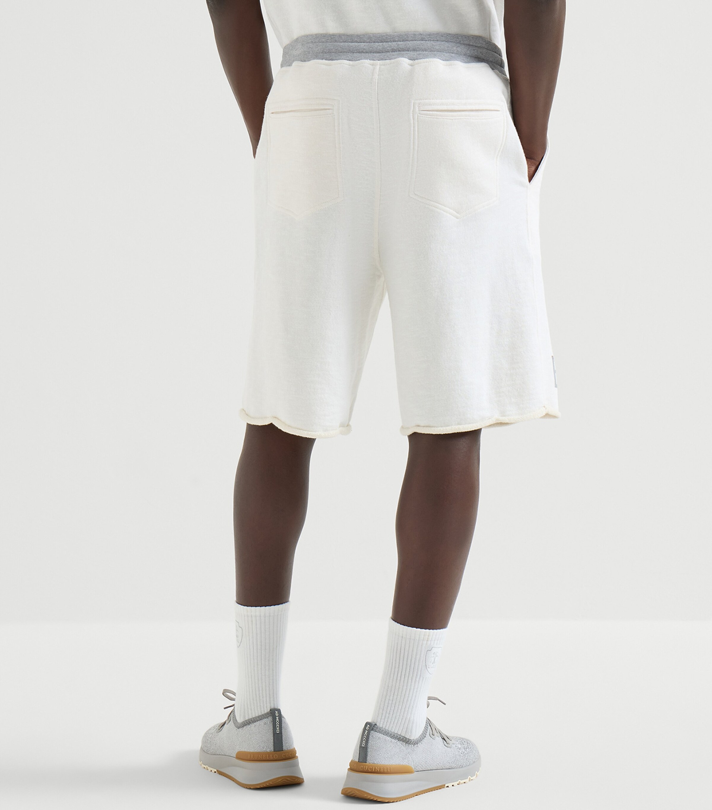 Brunello Cucinelli Mens Cotton-Linen Athletic Club Shorts Image 5
