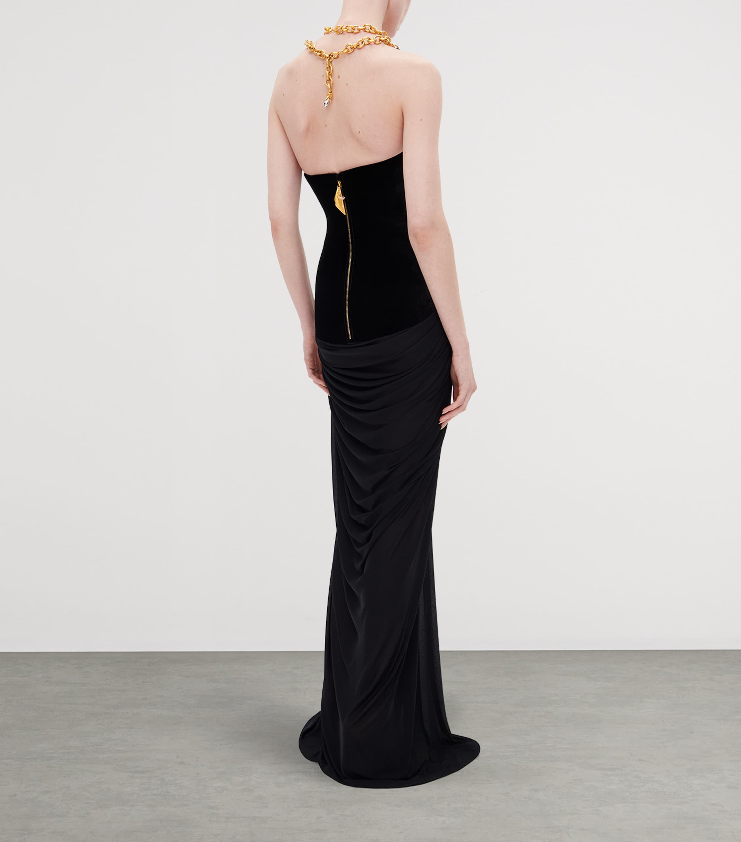 Schiaparelli Keyhole Chain Necklace Gold Image 3