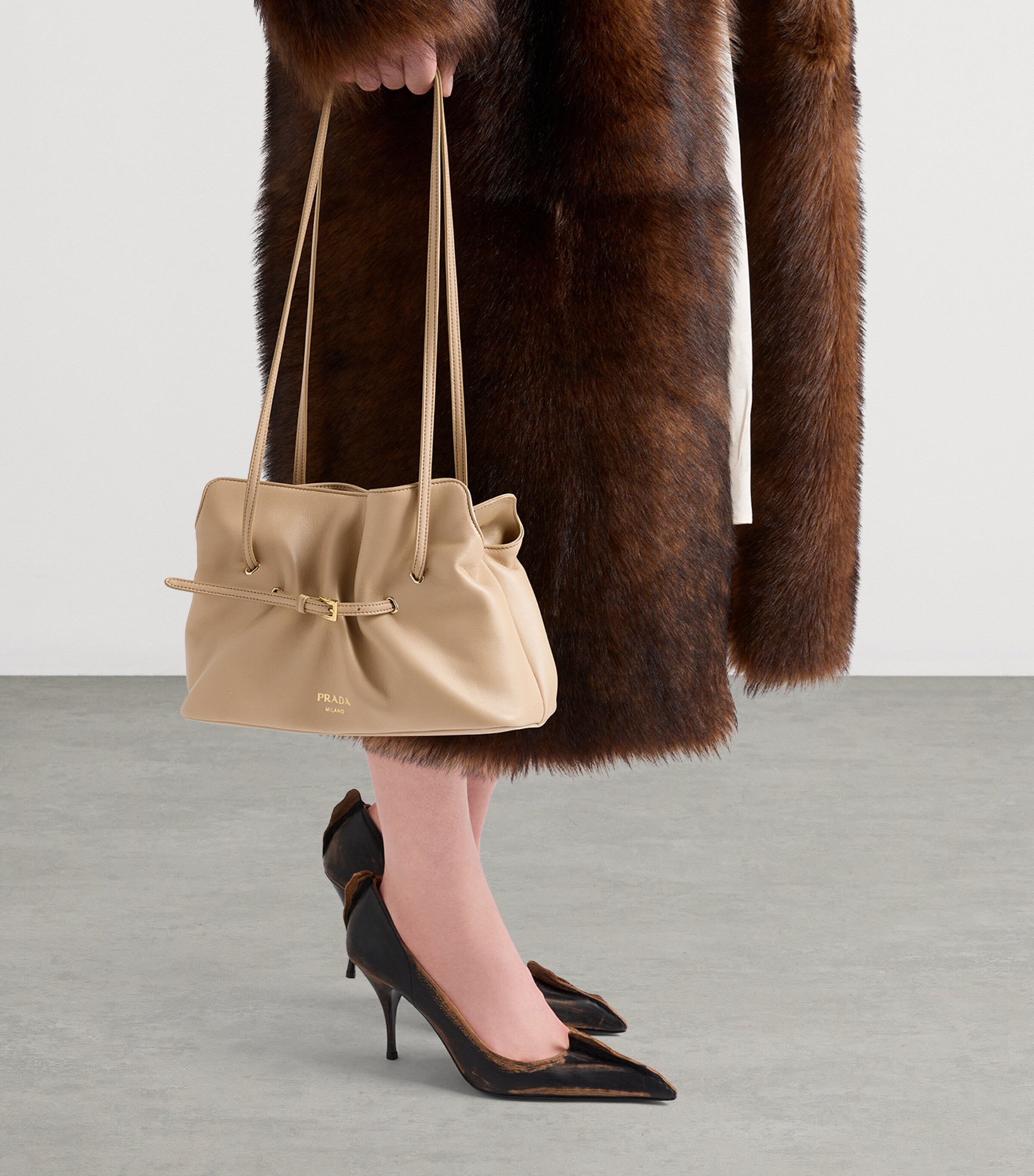 Small Leather Dada Shoulder Bag F0036 Image 2