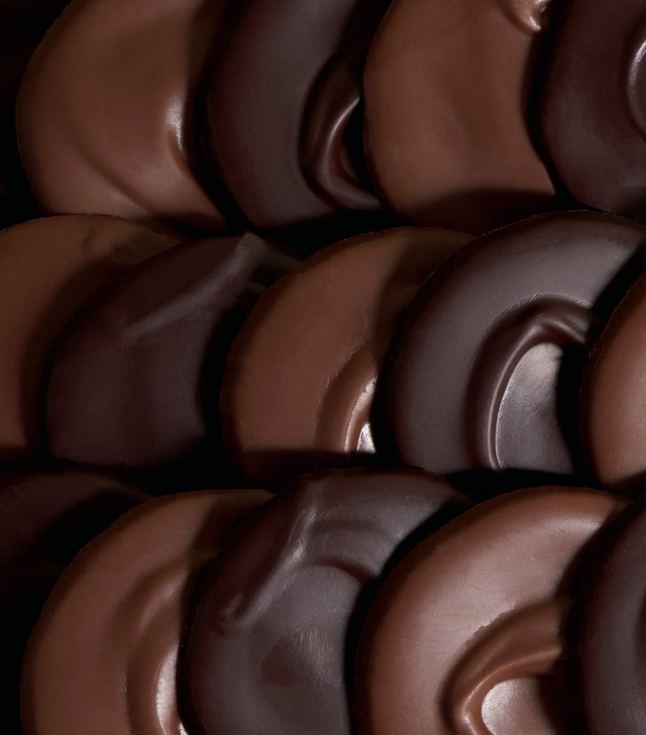 Milk And Dark Chocolate Thins (144g) NO COLOUR Image 2