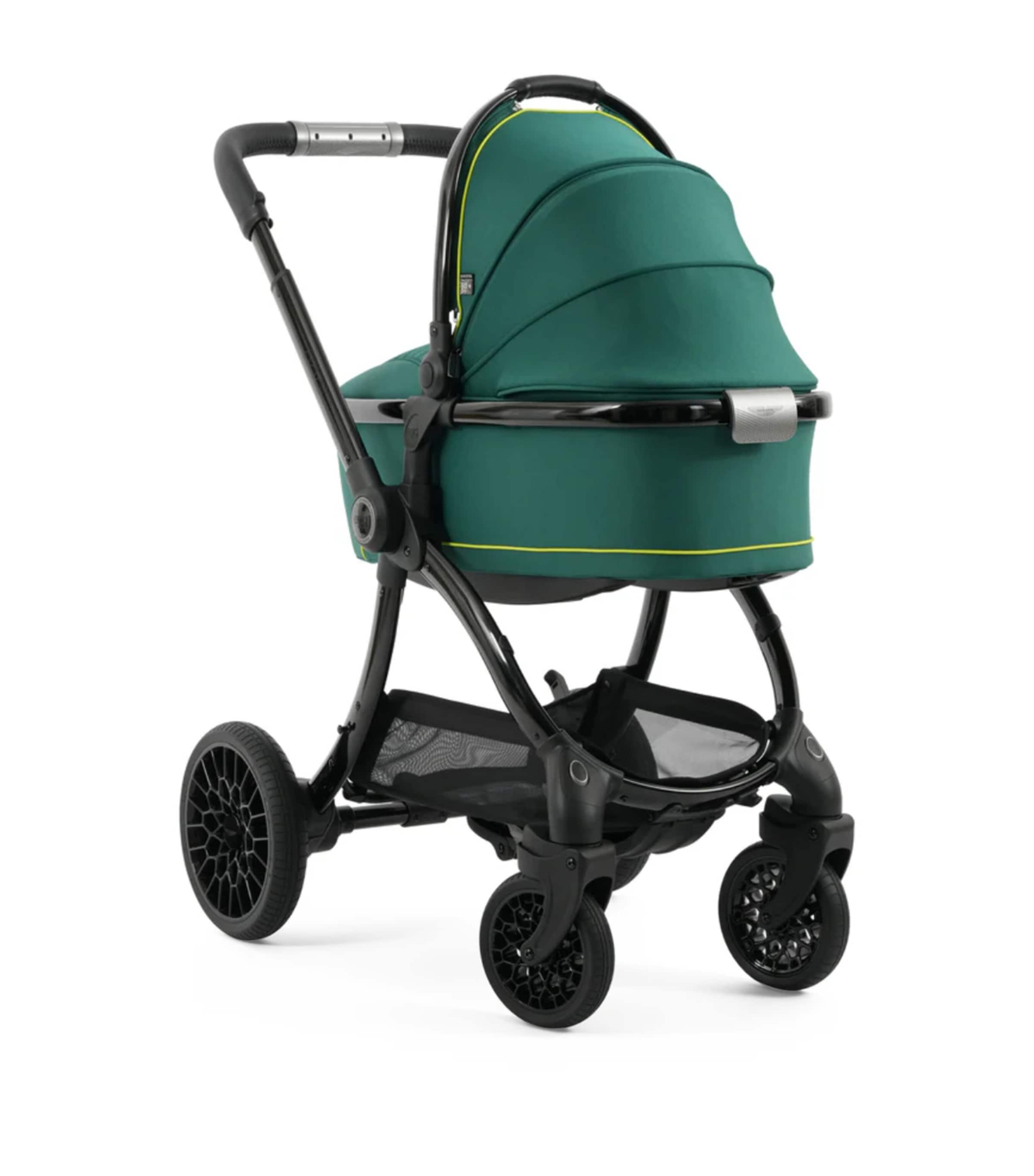 x Aston Martin egg3 Snuggle Bundle PERFORMANCE GREEN Image 9