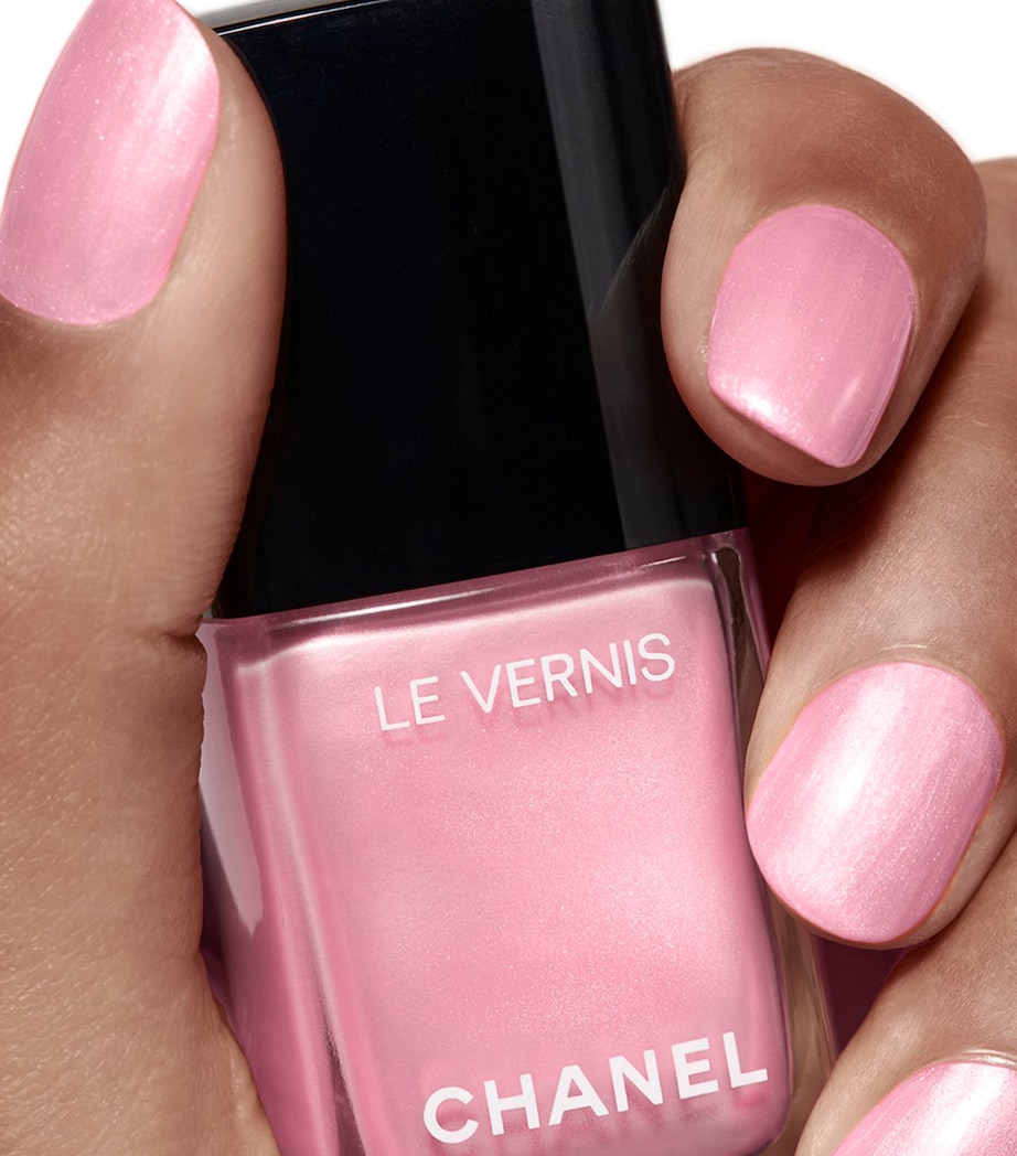 CHANEL LE VERNIS Longwear Nail Colour Party Girl Image 4