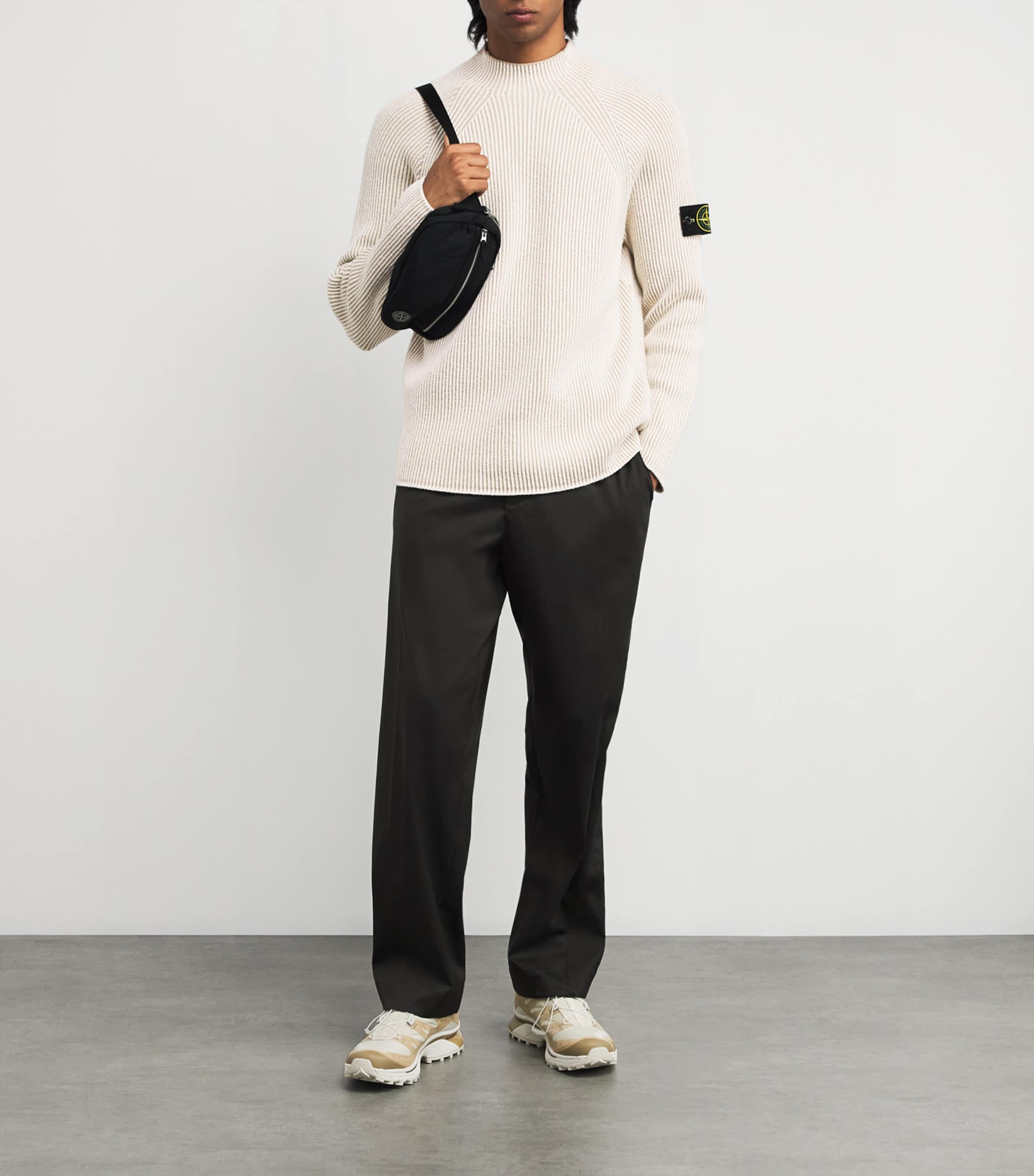 Wool-Blend Ribbed Sweater V0093 Image 2