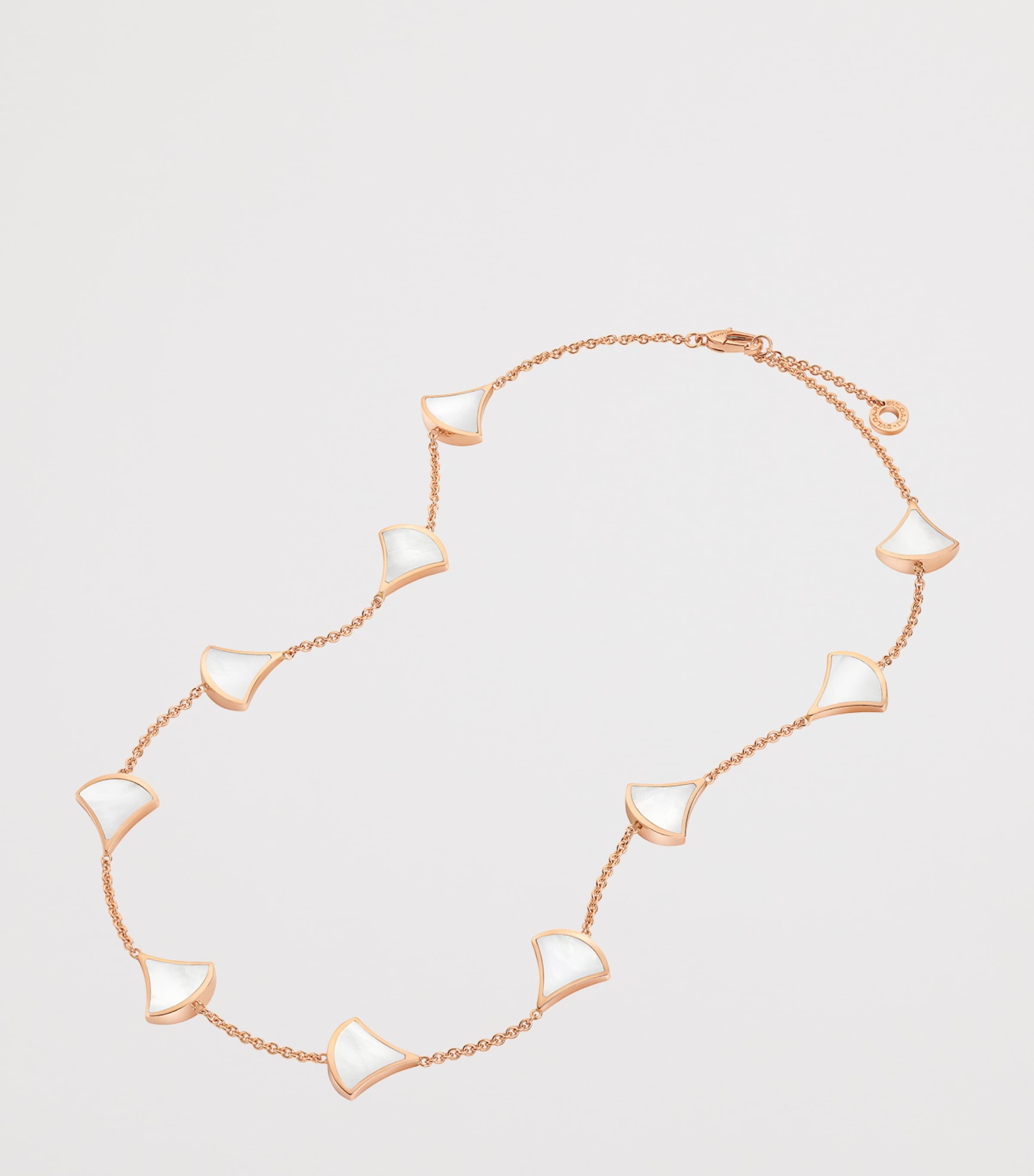 Bvlgari Rose Gold and Mother-of-Pearl Divas’ Dream Necklace Rose Gold Image 2