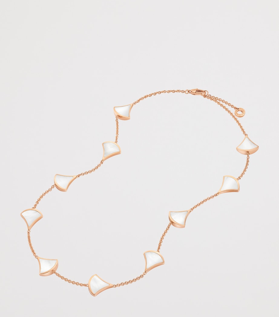 Bvlgari Rose Gold and Mother-of-Pearl Divas’ Dream Necklace Rose Gold Image 2