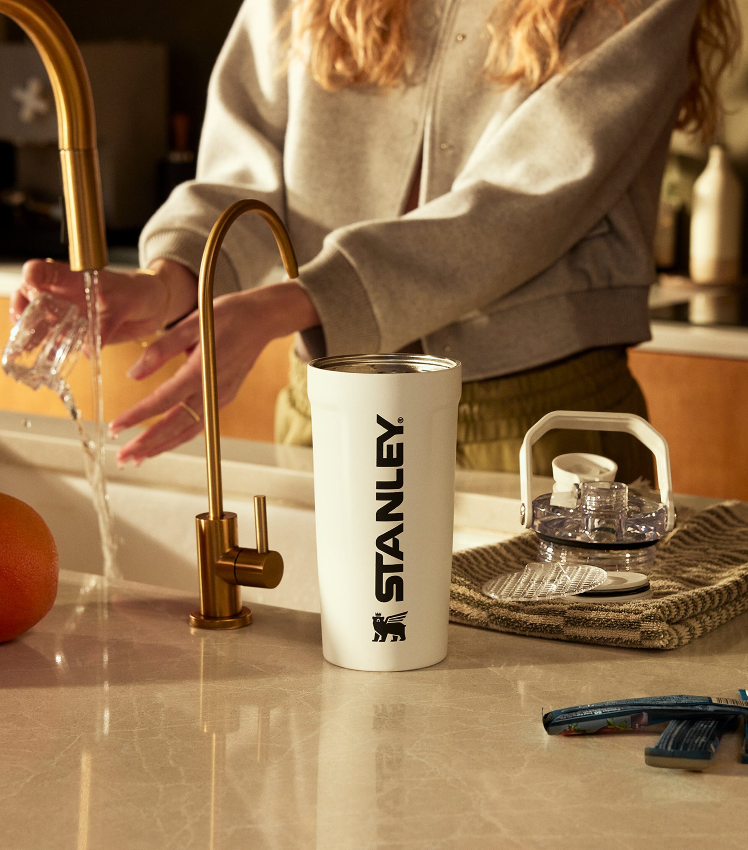 Stanley Stainless Steel Vitalize Shaker (0.59L) Chalk Image 3