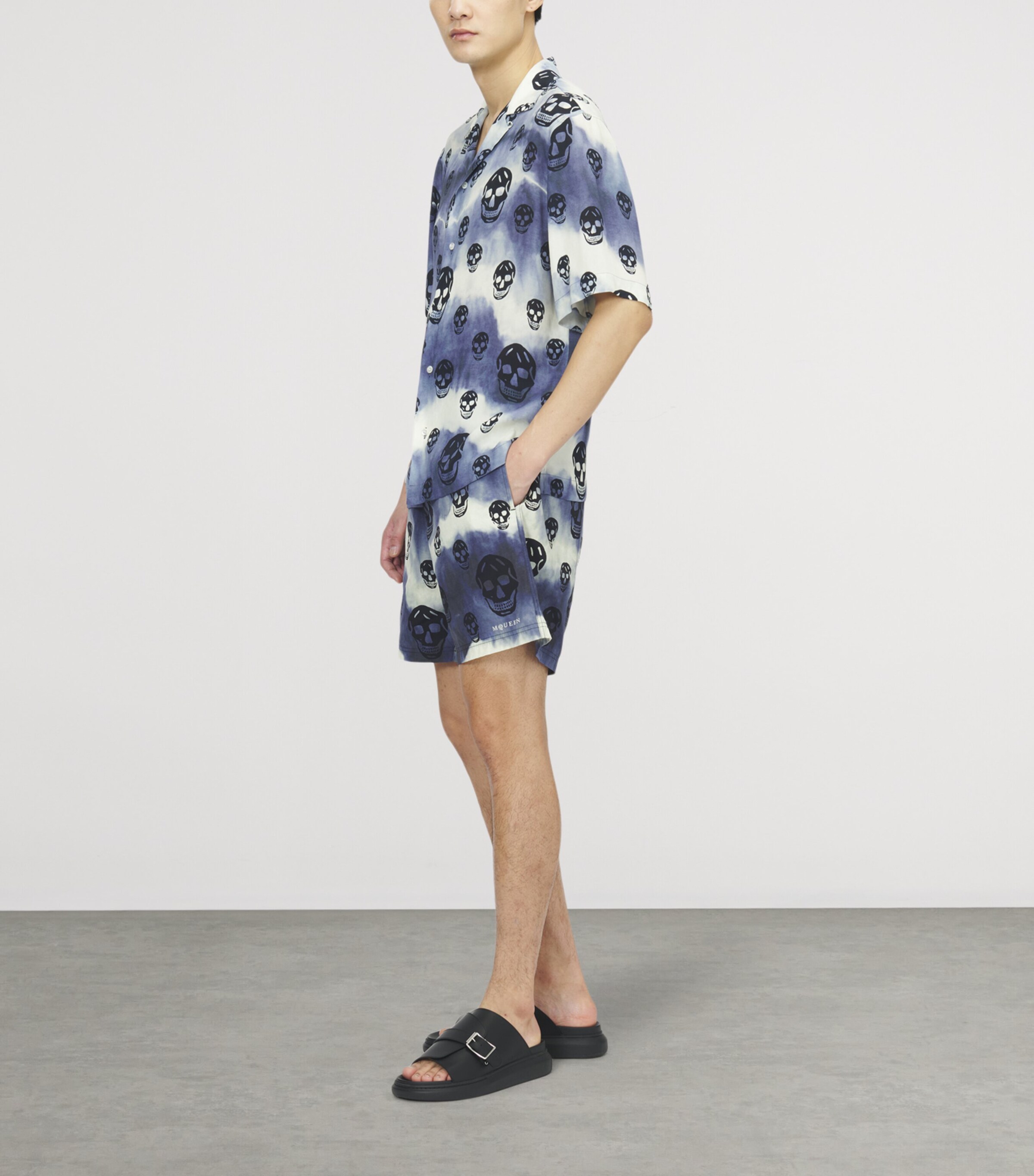 McQueen Mens Tie-Dye Skull Hawaiian Shirt Image 4