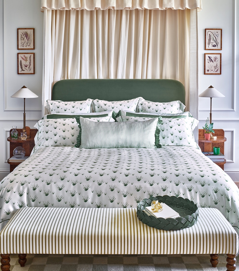 x Memo Press Silk Lily Of The Valley Super King Duvet Cover (260cm x 220cm) GREEN/WHITE Image 2